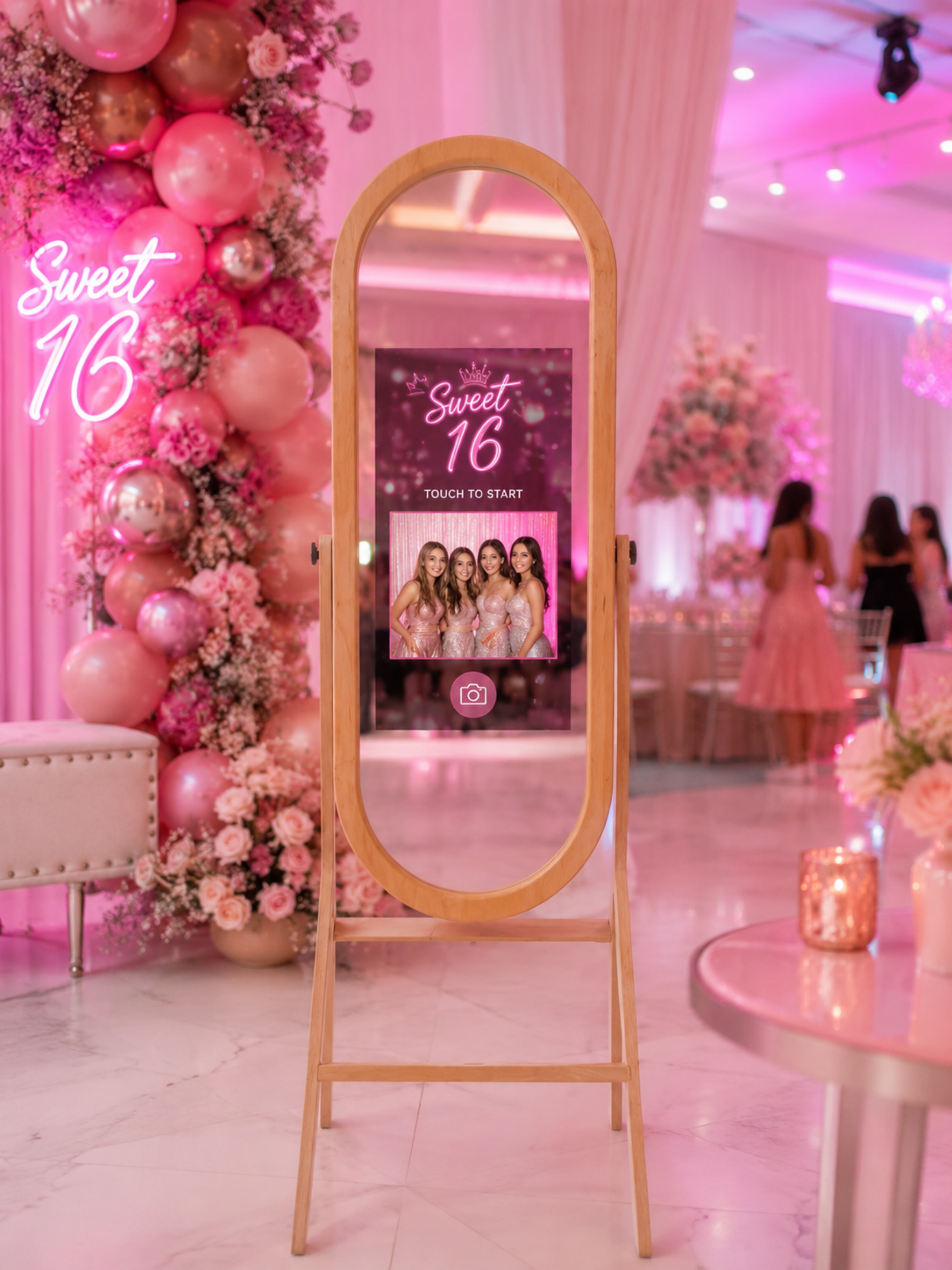 sweet 16 photo booth