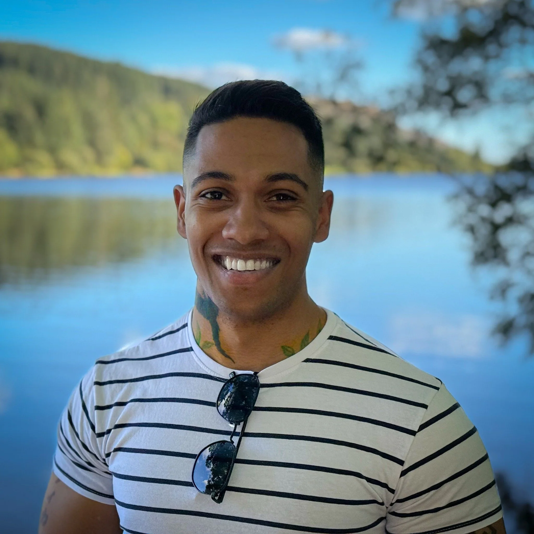 Probably a good idea to attach a face and name to this brand 😅Hi, I'm Ryan-James, Owner, Founder and Head Distiller at Now&eacute; Spirits.

Super excited to launch my very own liquor brand! Been a longtime goal of mine to run my own distillery and 