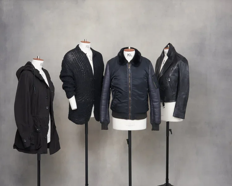 Luxury Bomber Jacket menswear parka Research | 18.01LONDON Fashion Archive

Selection of archival bomber jackets displayed for luxury menswear research appointment.

A curated selection of bomber jackets exploring luxury fabrication, proportion and o