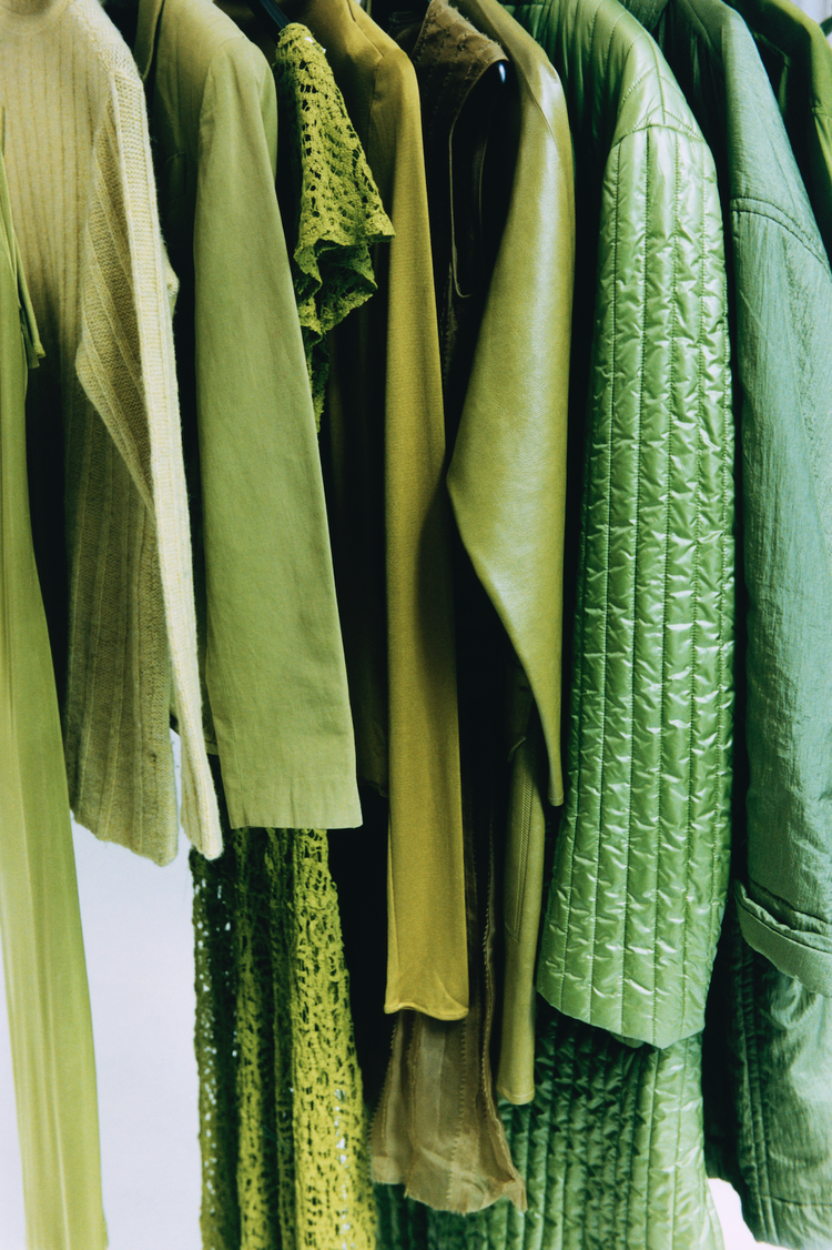 Green Outerwear Research | 18.01LONDON Fashion Archive

Luxury outerwear in shades of green displayed for fashion research and colour development.

A curated selection of green outerwear exploring colour stories, technical fabrics and luxury garment 
