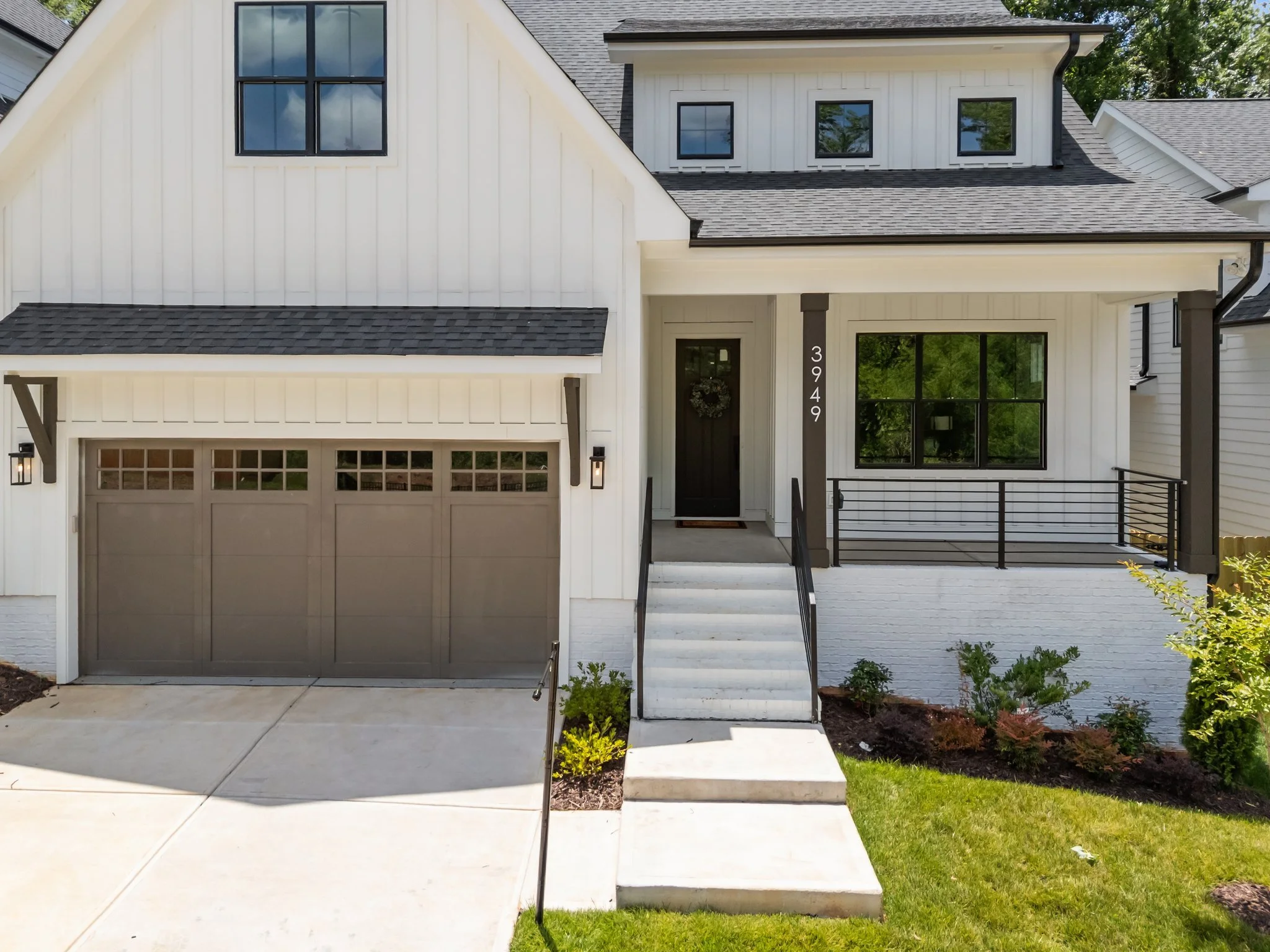 13-web-or-mls-3949 Plainview Rd EX  010.jpg