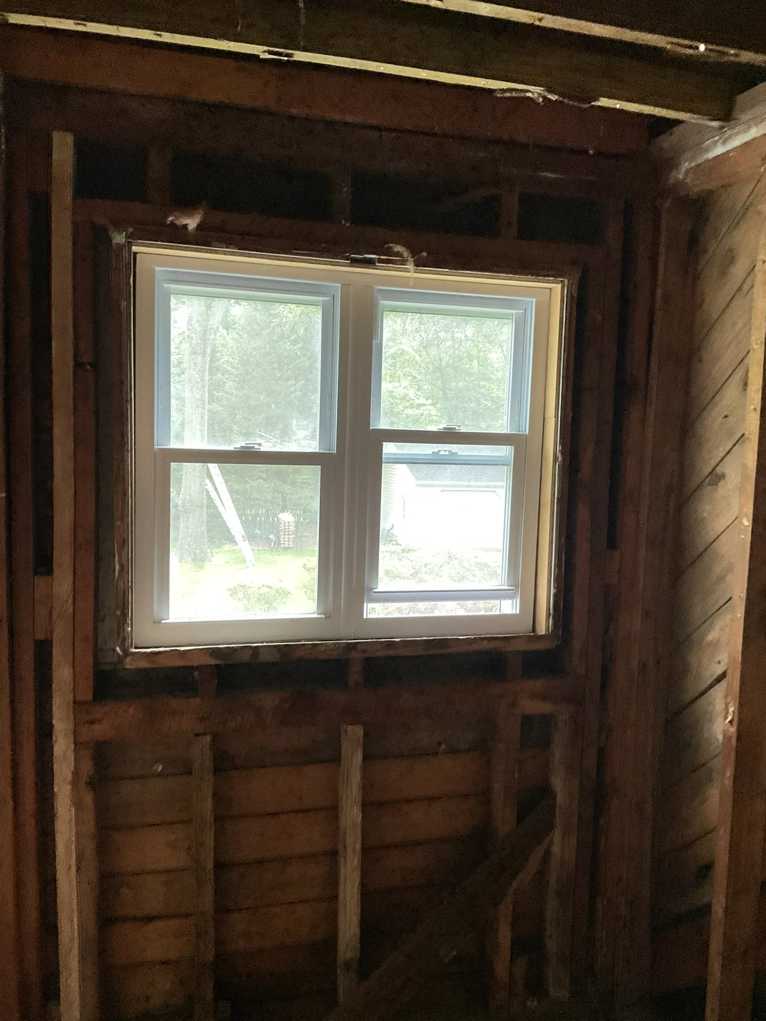 106 Railroad Ave Before Pic