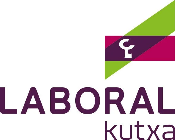 Logotipo de 'Laboral Kutxa' con diseño en verde, morado y rosa.