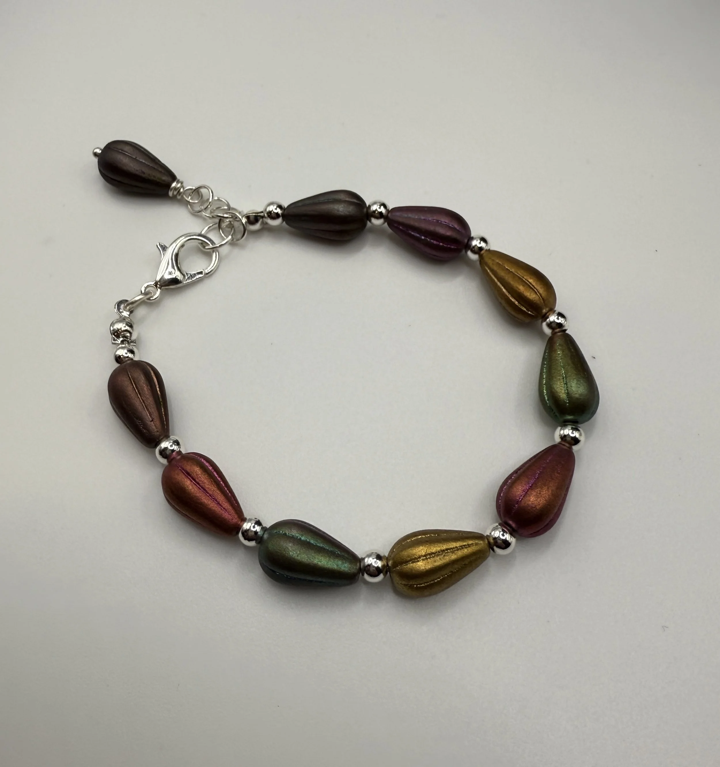 Elegant Czech Beaded Bracelet - 7 Inches