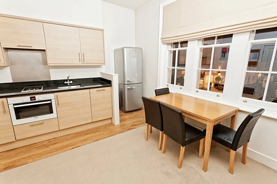Flat1kitchen.jpg