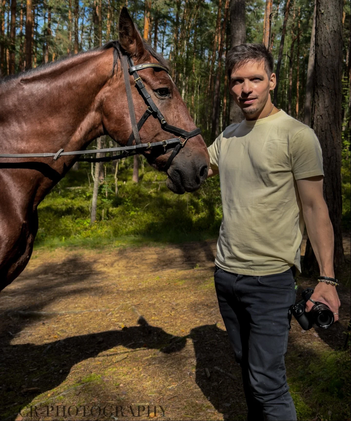 Behind the scenes 📷

#latvia #latvija #nature 
#līgasbērziņaszirgustallis #summer #travel #photoshoot #photographer #photograph #horse 

#handsome #guy #gay #gayeurope #gayartists #gayuk