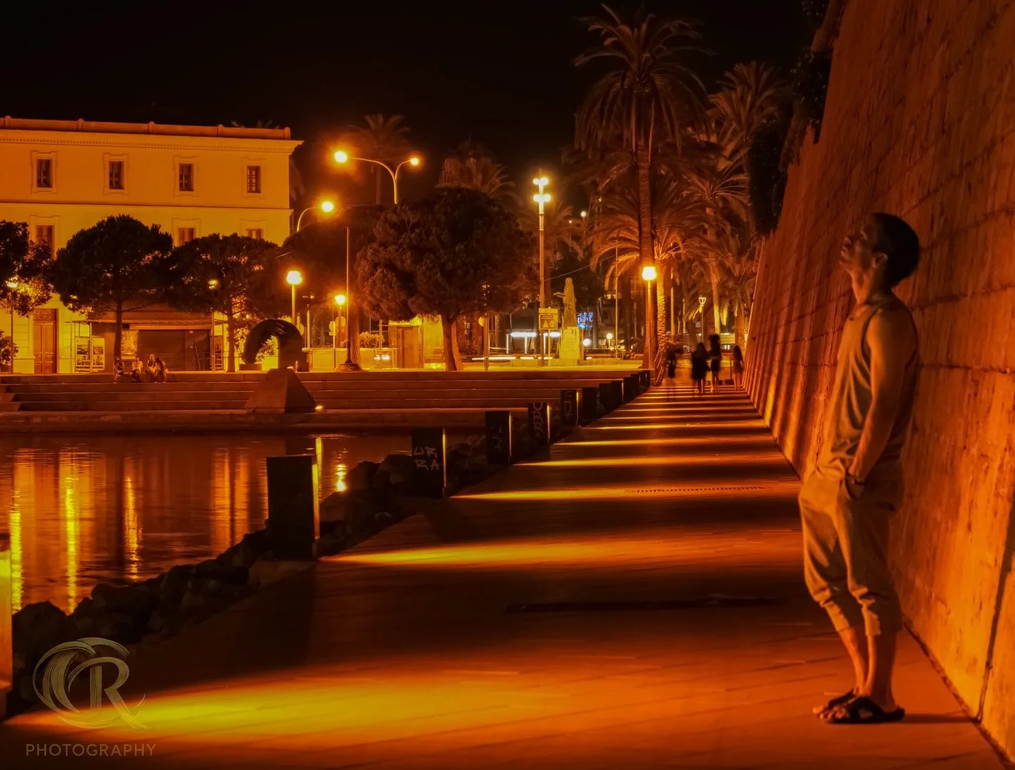 Back in 🕰️ Spain 

Beautiful Night Photography 📸

Night Walk 🌃

Travel Photography ✈️

#travelaroundtheworld #photographer #nightphotography