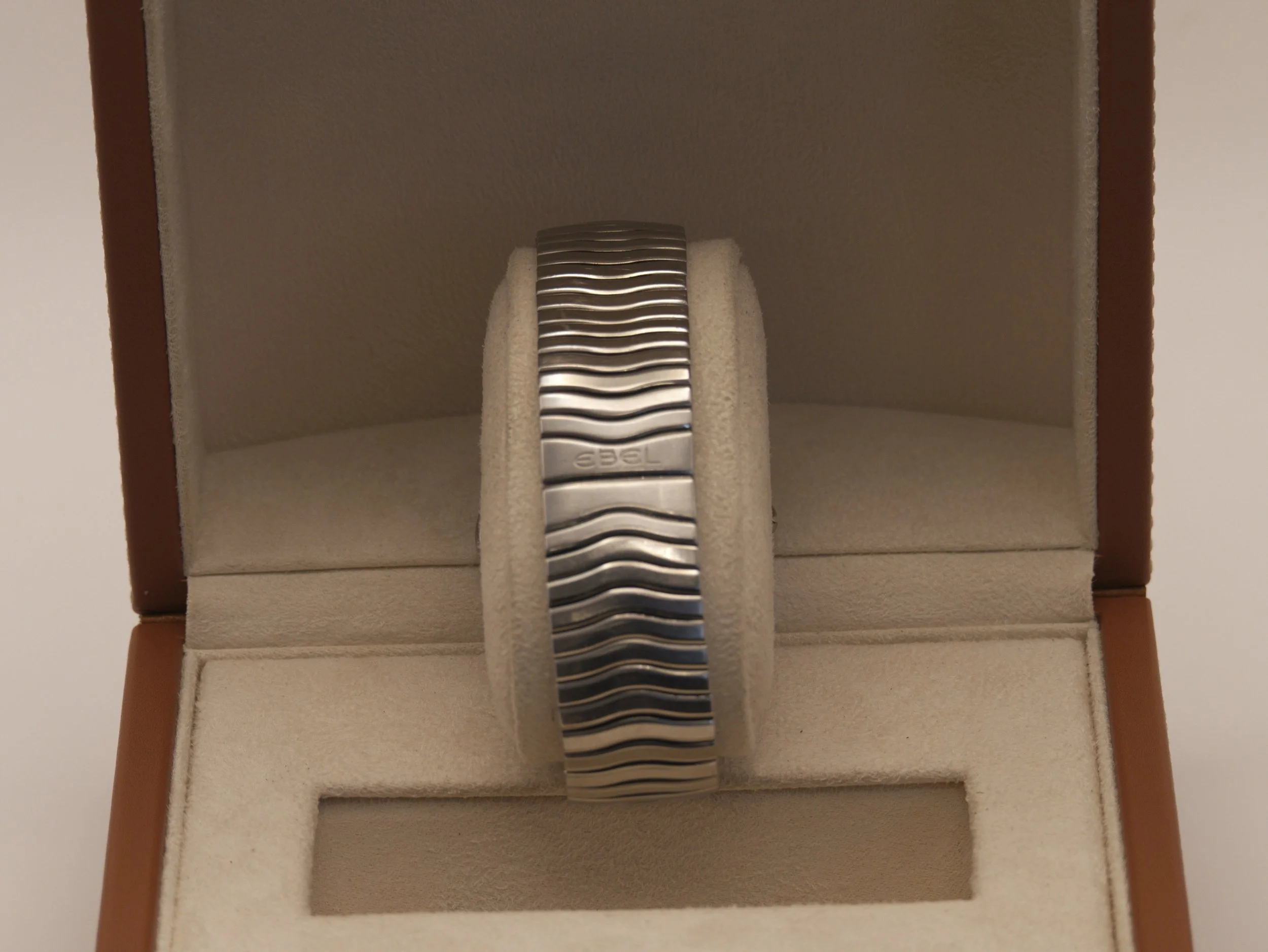 P1060134EBEL CLASSIC.jpg