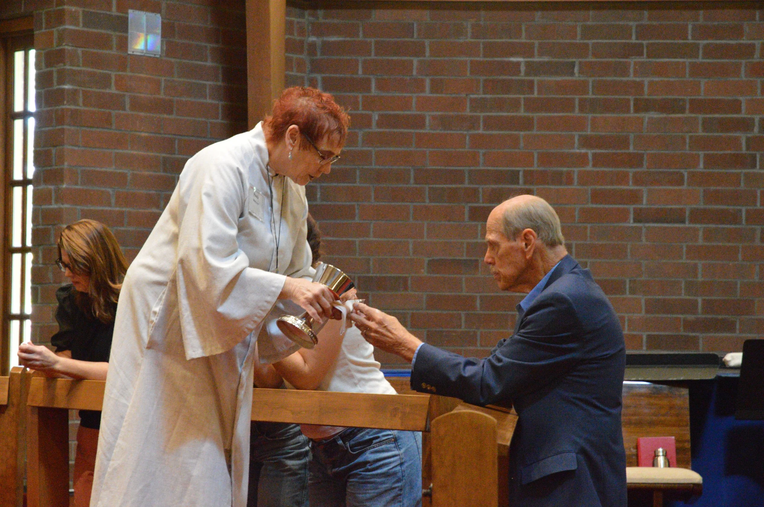 Assisting Minister (Traditional)
