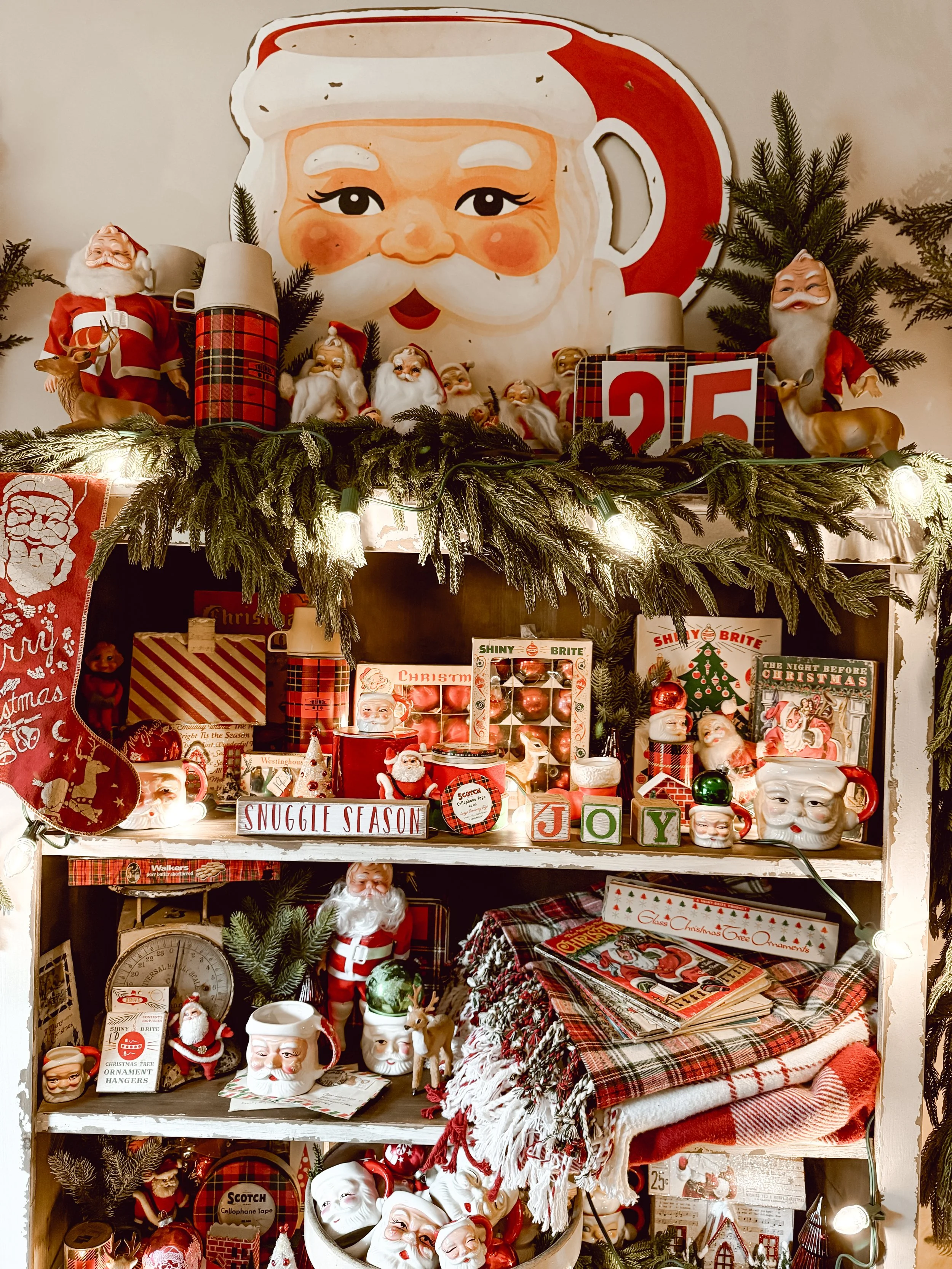 Christmas in July: Why Now Is the Perfect Time to Hunt for Vintage Holiday Treasures
