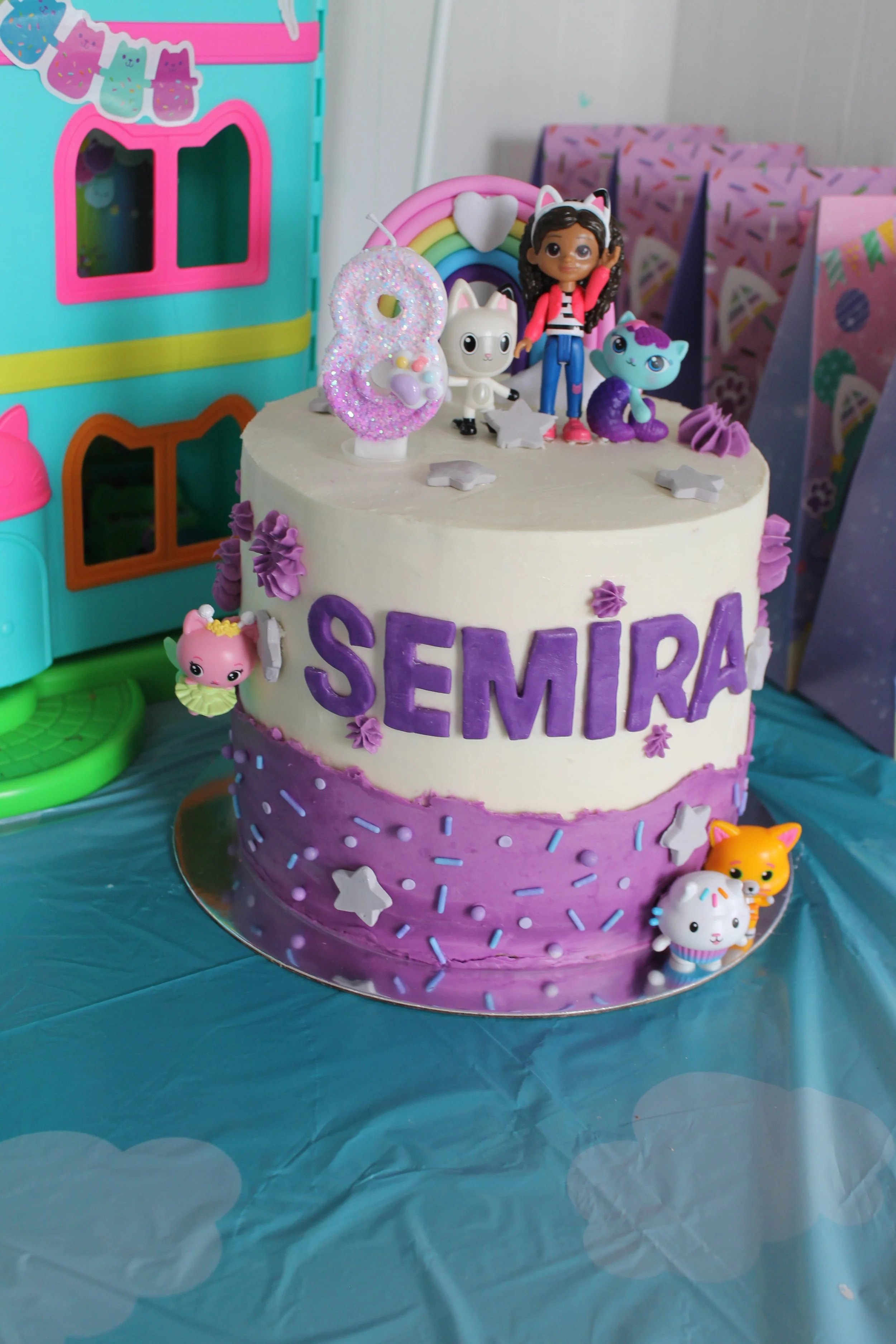 Gabby's doll house cake 