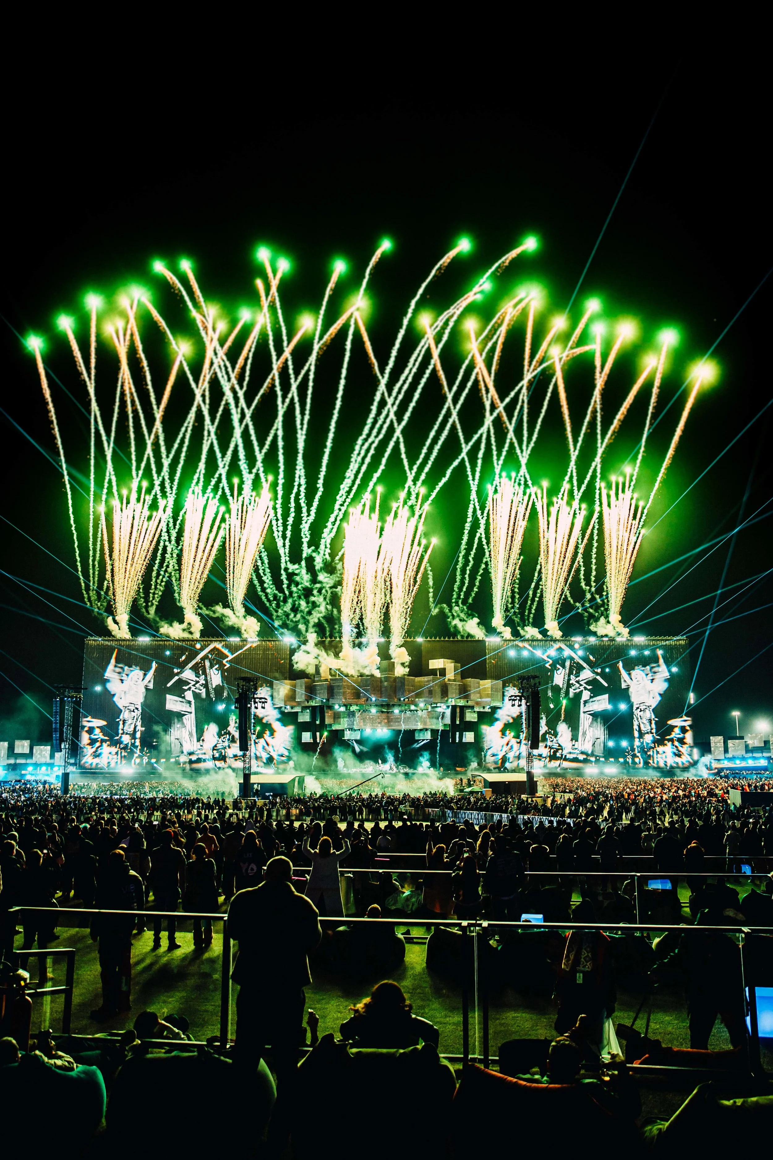 Linkin Park
 Soundstorm
Riyadh, Saudi Arabia 