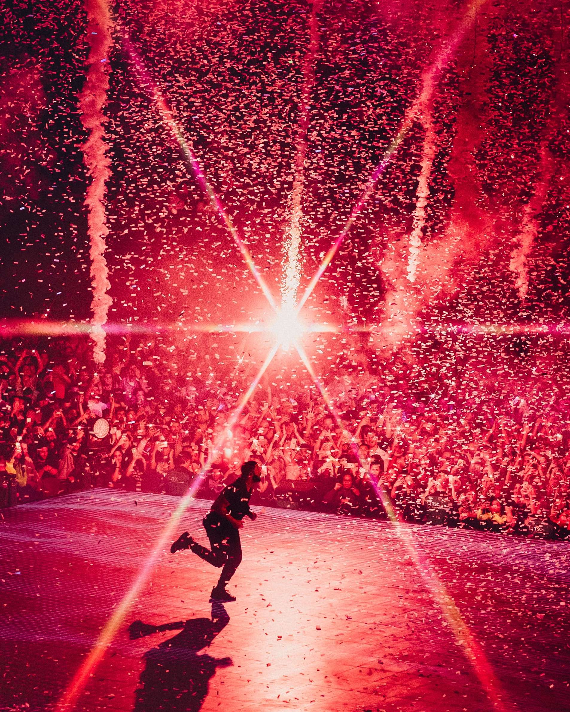 Drake
 Ziggo Dome
Amsterdam, The Netherlands 
