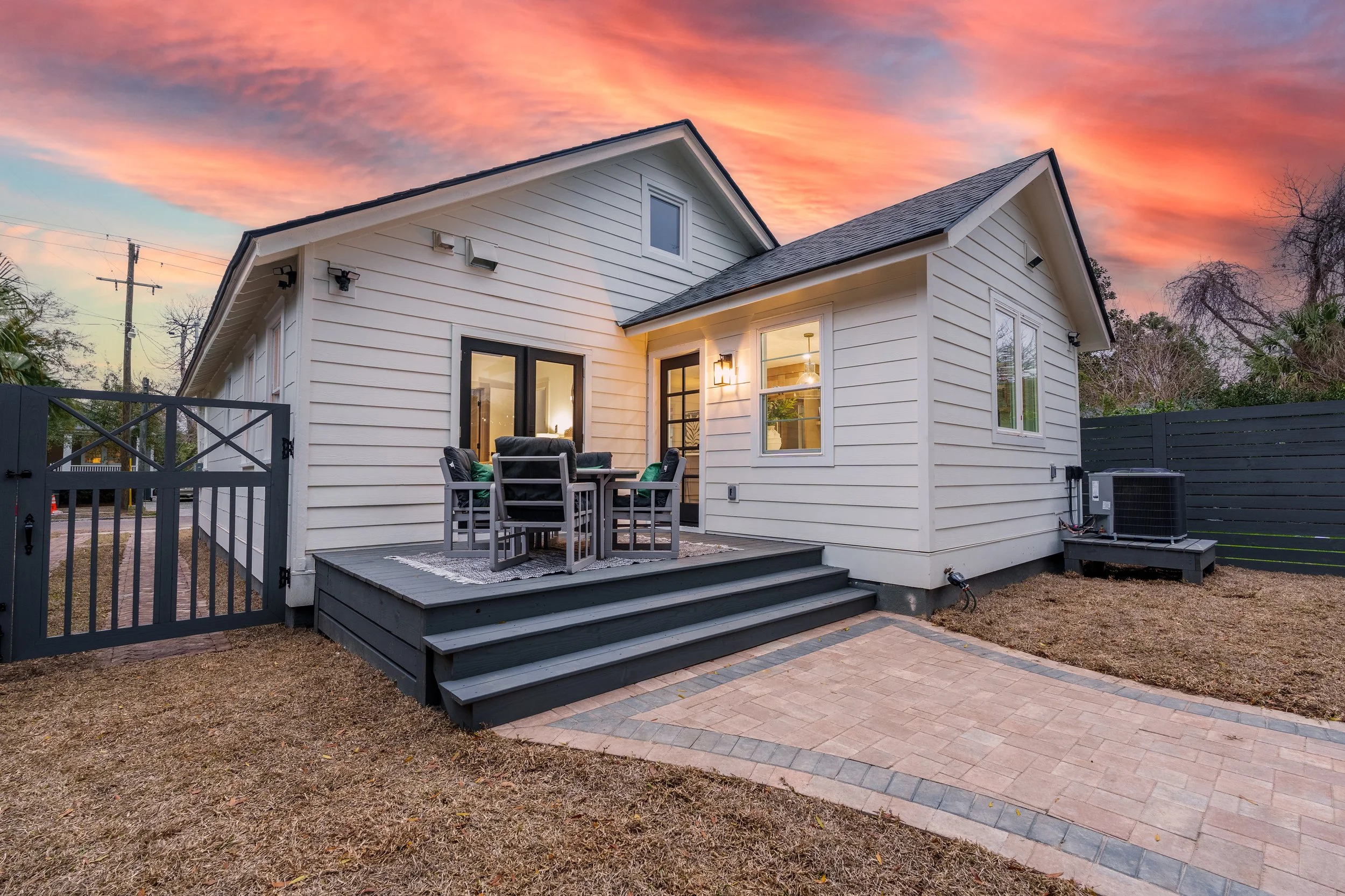 5 St Margaret Twilight-2.jpg