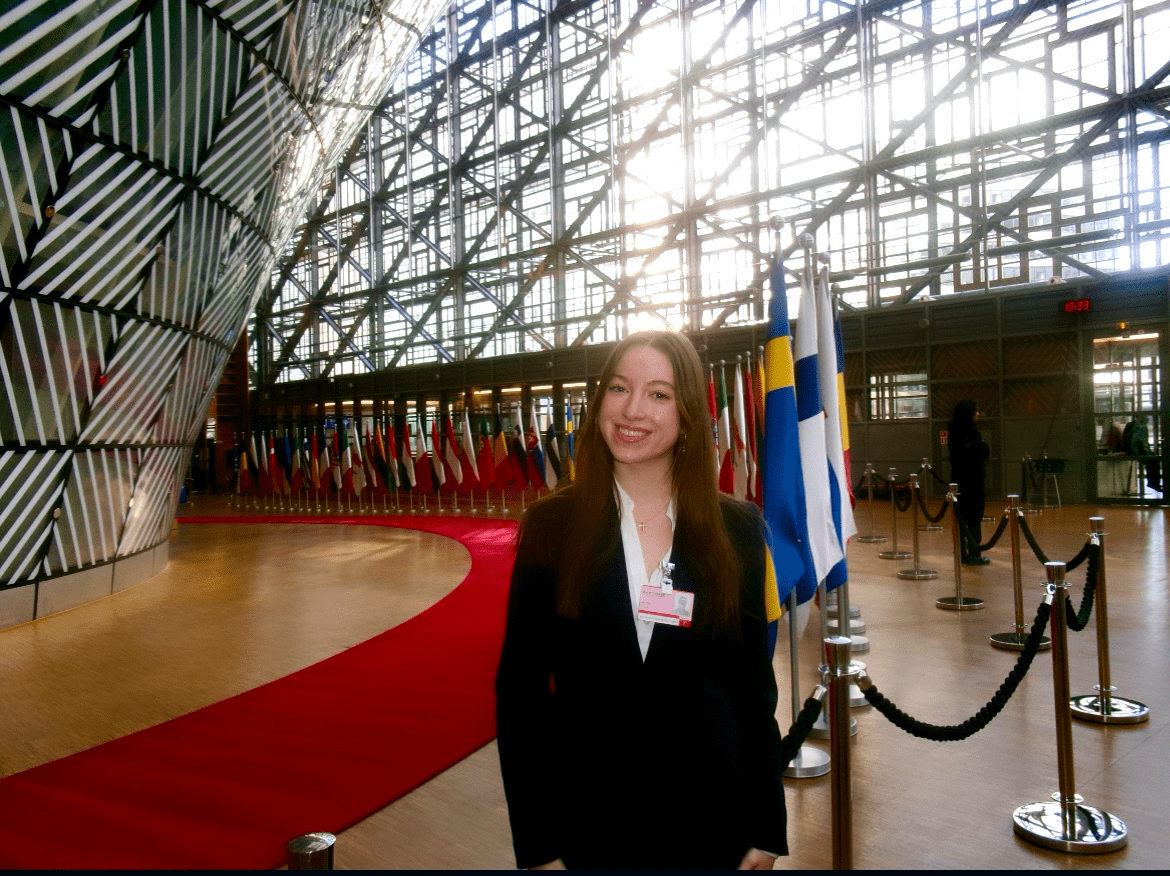 Roisin Meyer Social Media Intern