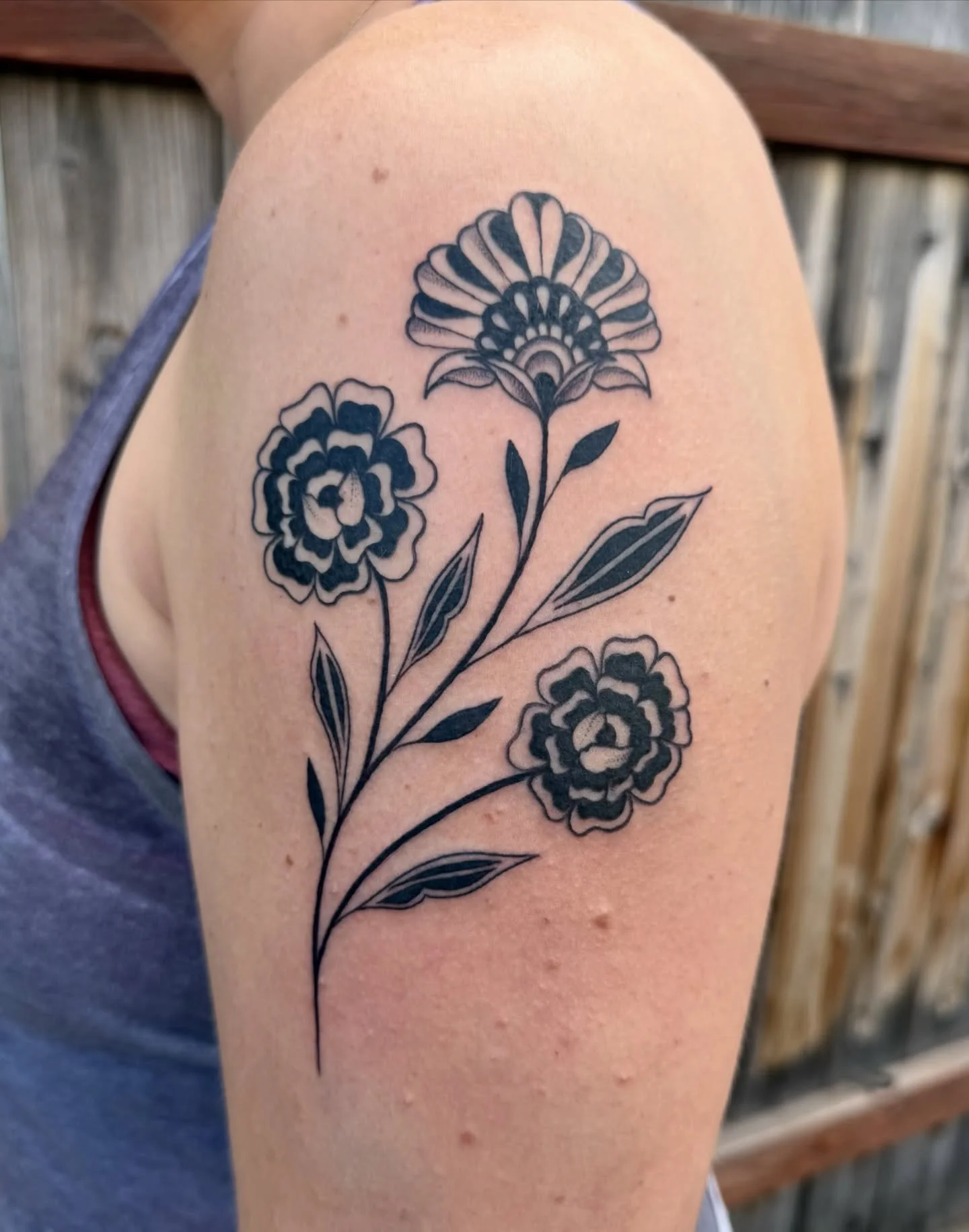 Blackwork florals by @elliemac.tattoos