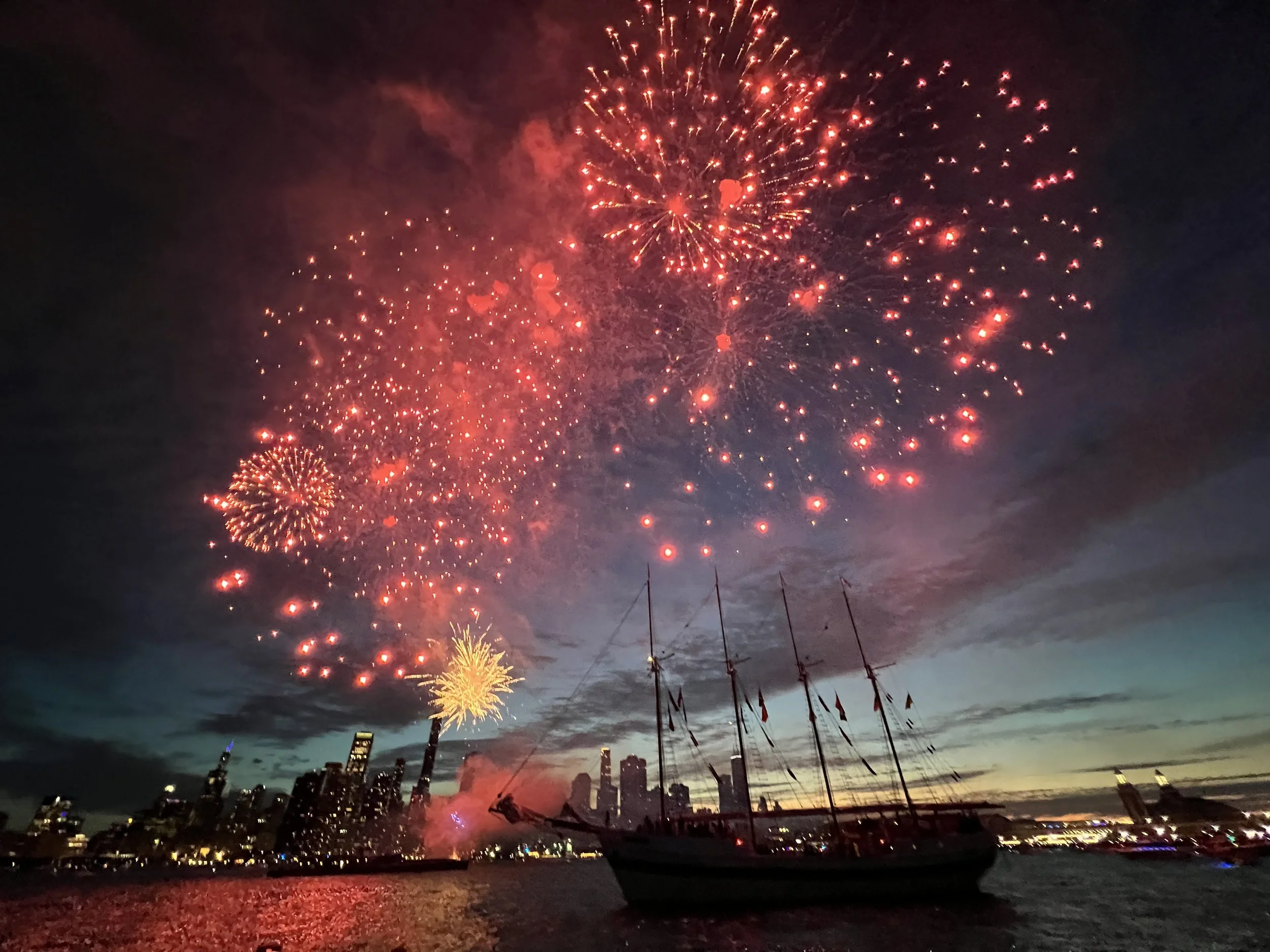 private boat rental watching navy pier fireworks from the water