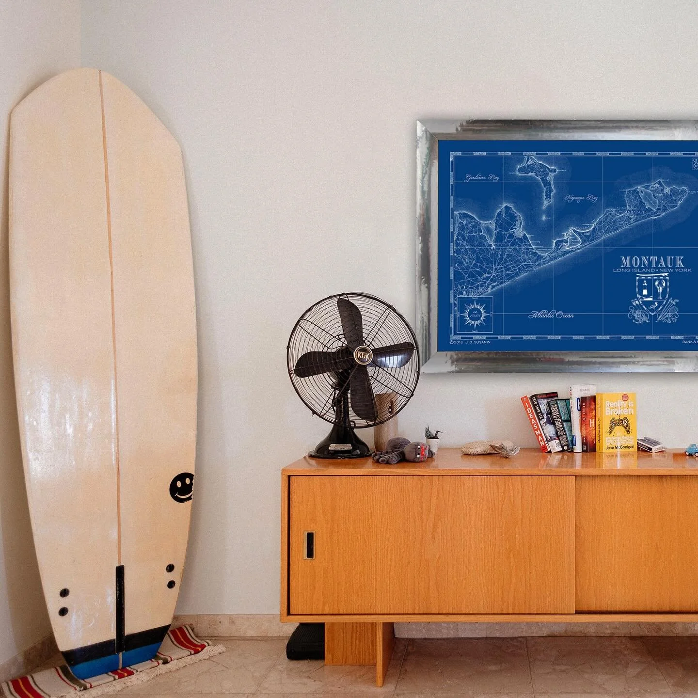 It&rsquo;s not over til it&rsquo;s over. 

#bankandsurf #bringparadisehome #endlesssummer #montauk #surflife #surfing #beachart #maps#wearshortsinwinter #beach #coastalliving #coastsldecor #nautical #thehamptons