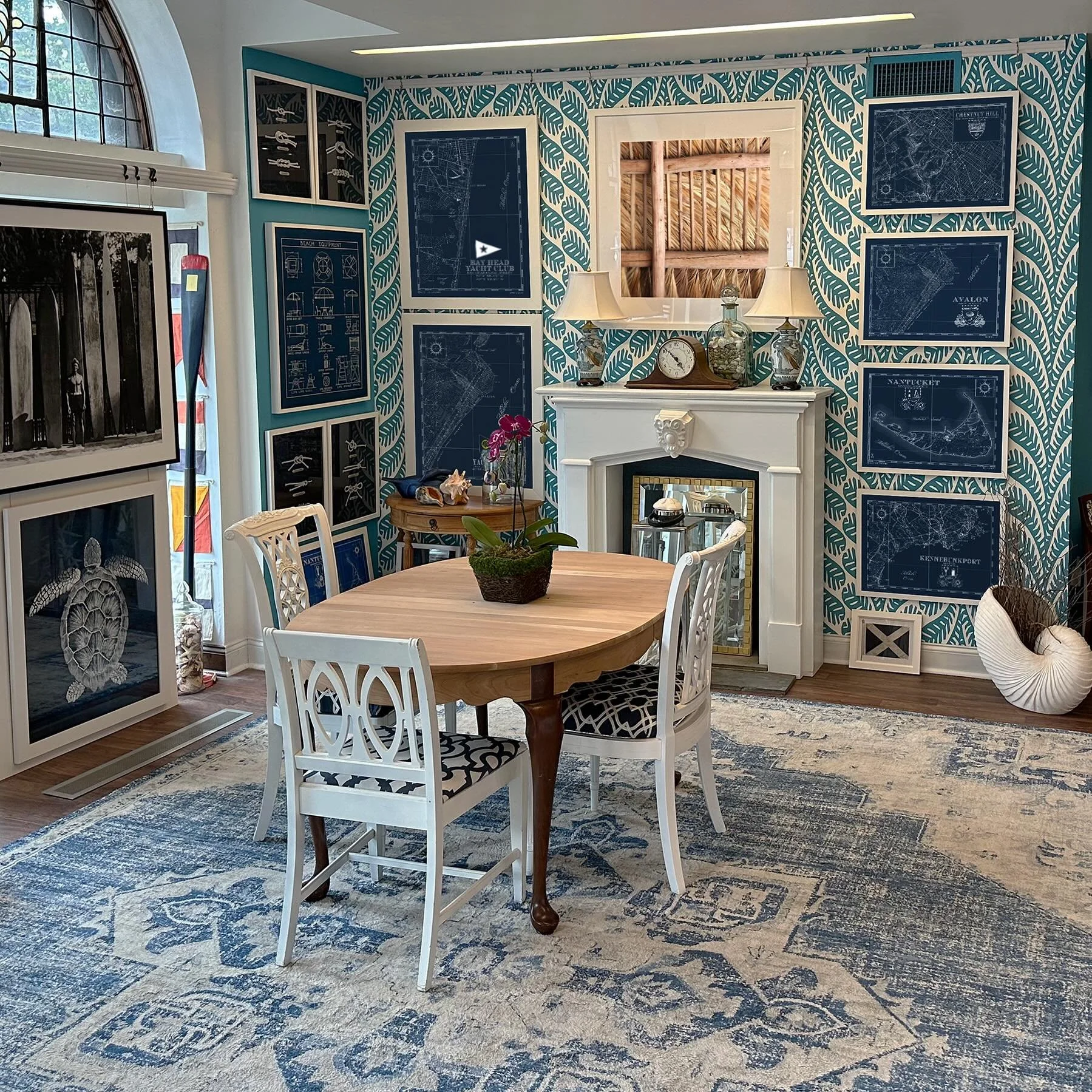 Late Spring refresher&hellip; as we get set for THE Season&hellip;

#bankandsurf #bringparadisehome #chestnuthill_pa #flagshipstore #framedmaps #bayheadyachtclub #avalon #nantucket #nantucketmap #kennebunkport #tomblake #sailorsknot #seaturtle #inter