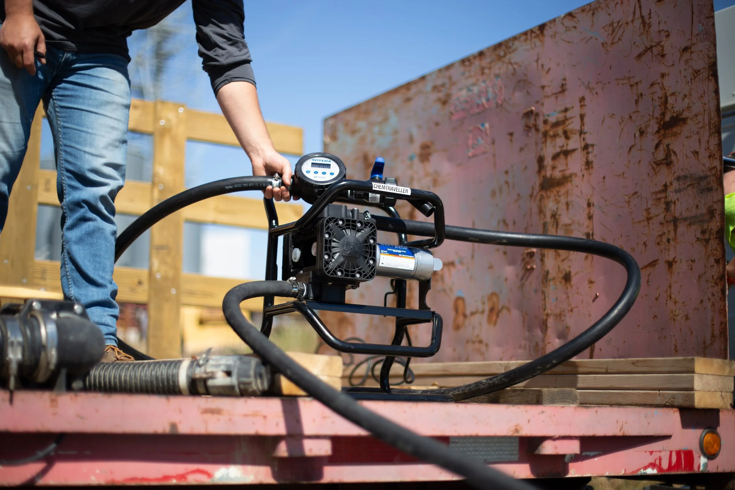 Oil-ChemicalTransferPump-ProductPhotography.jpg