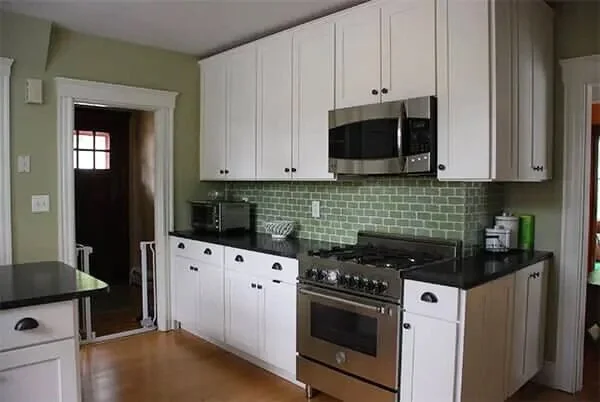 Traditional Kitchen Remodel by Twomey & Legare Contracting Inc project photo