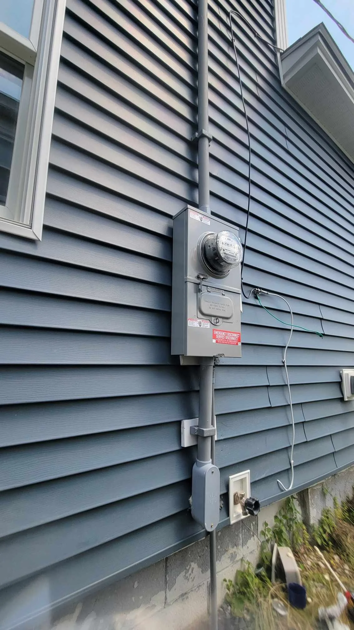 200a service upgrade outside meter for a home in lowell ma