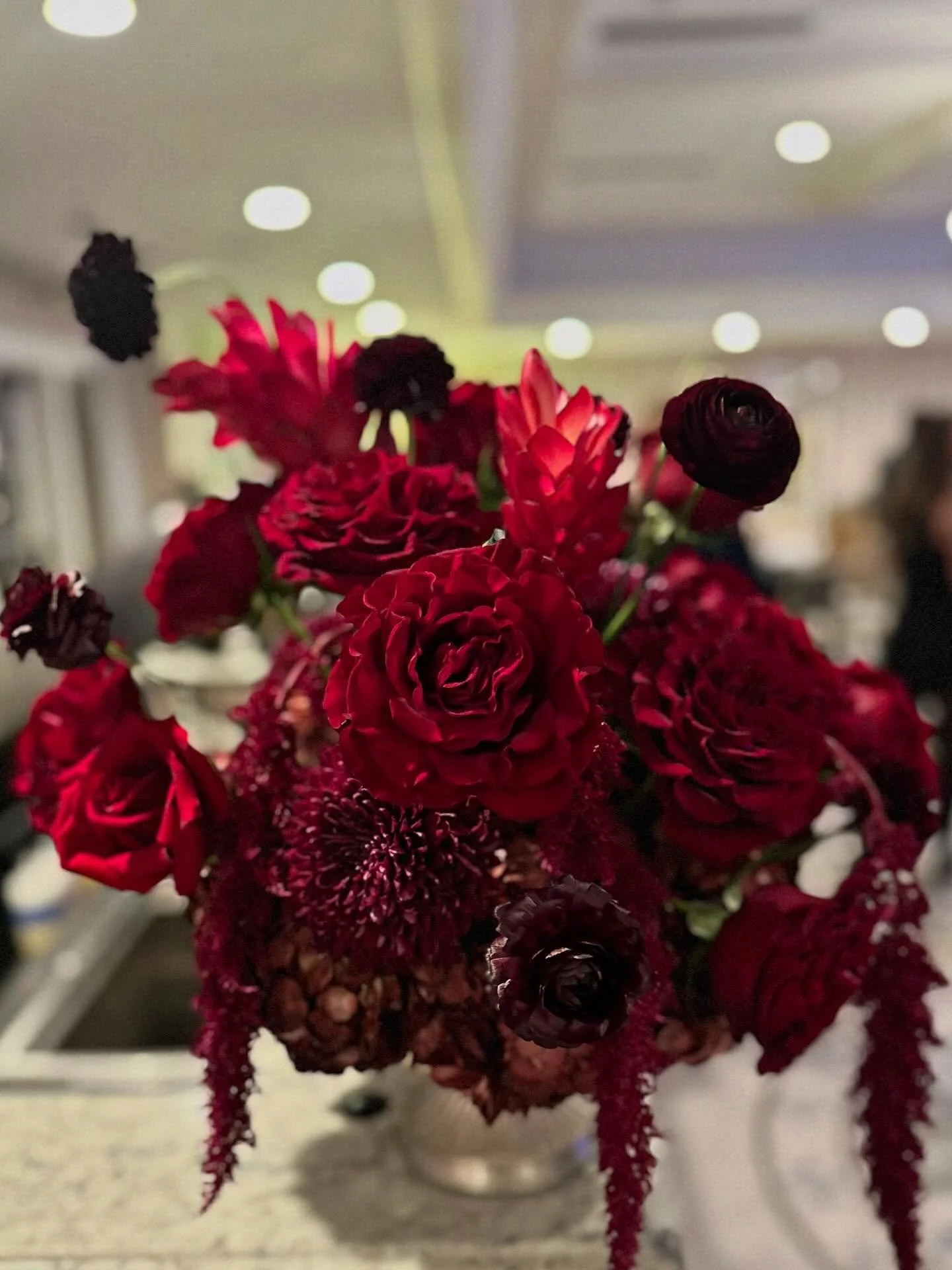 Closing the year feeling deeply grateful, humbled, and truly honored.
Grateful for the trust, the creative freedom, and the opportunity to bring a vision to life in such a bold, magical way. An event wrapped in red that allowed me to follow my instin