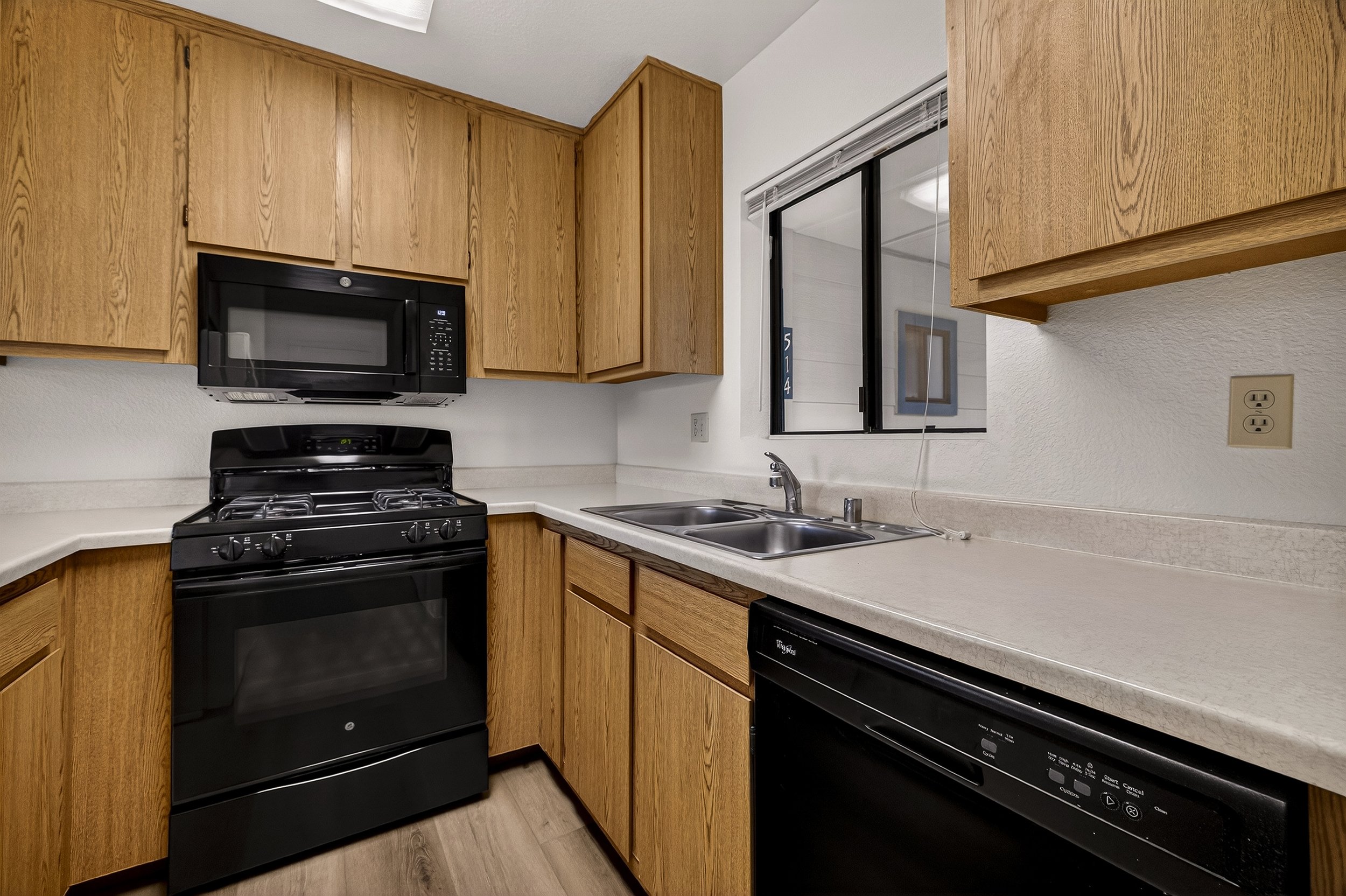 2701 Sierra Sunrise Terrace #513 - 008 (Photos).jpg