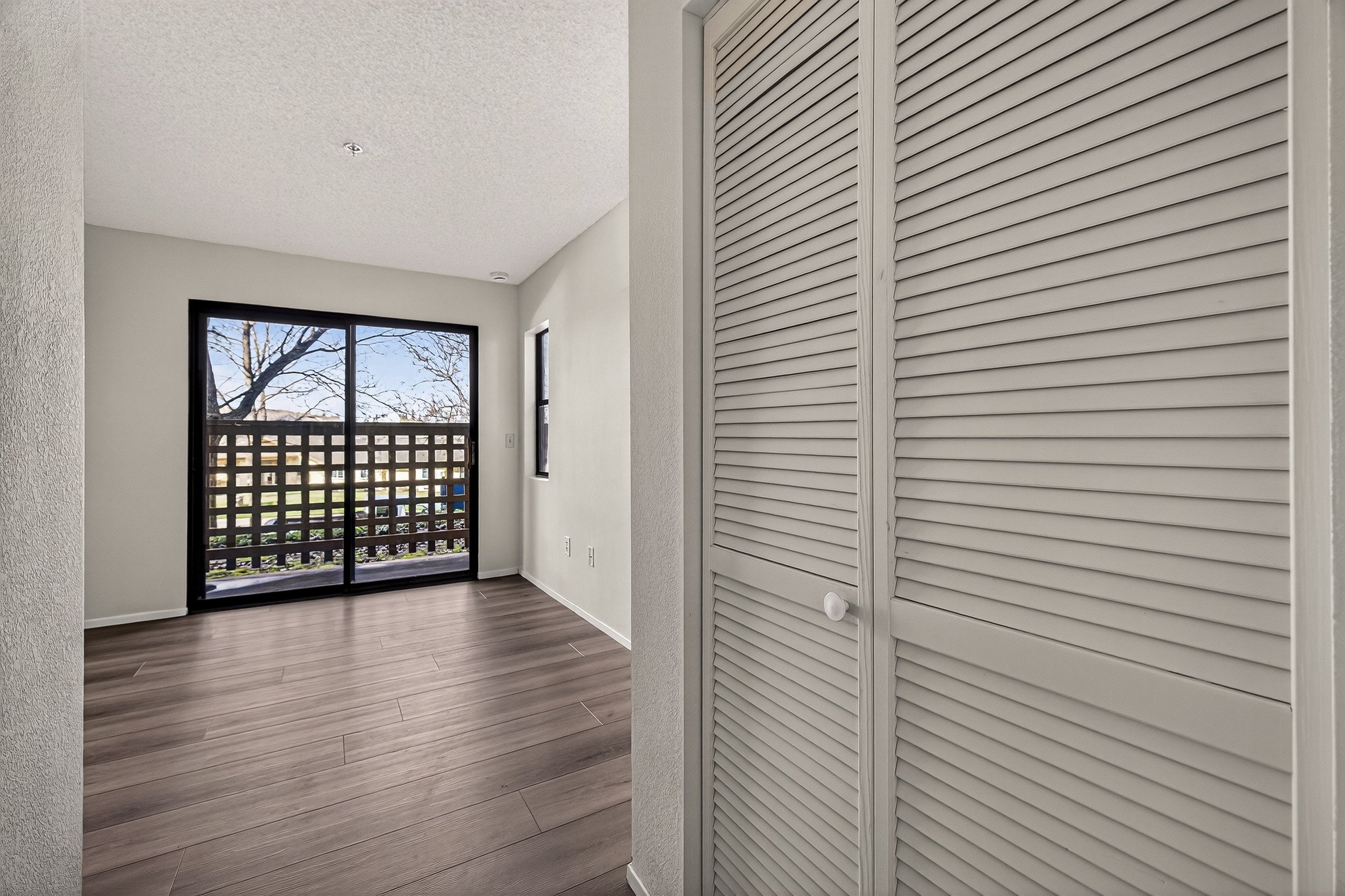 2701 Sierra Sunrise Terrace #513 - 015 (Photos).jpg