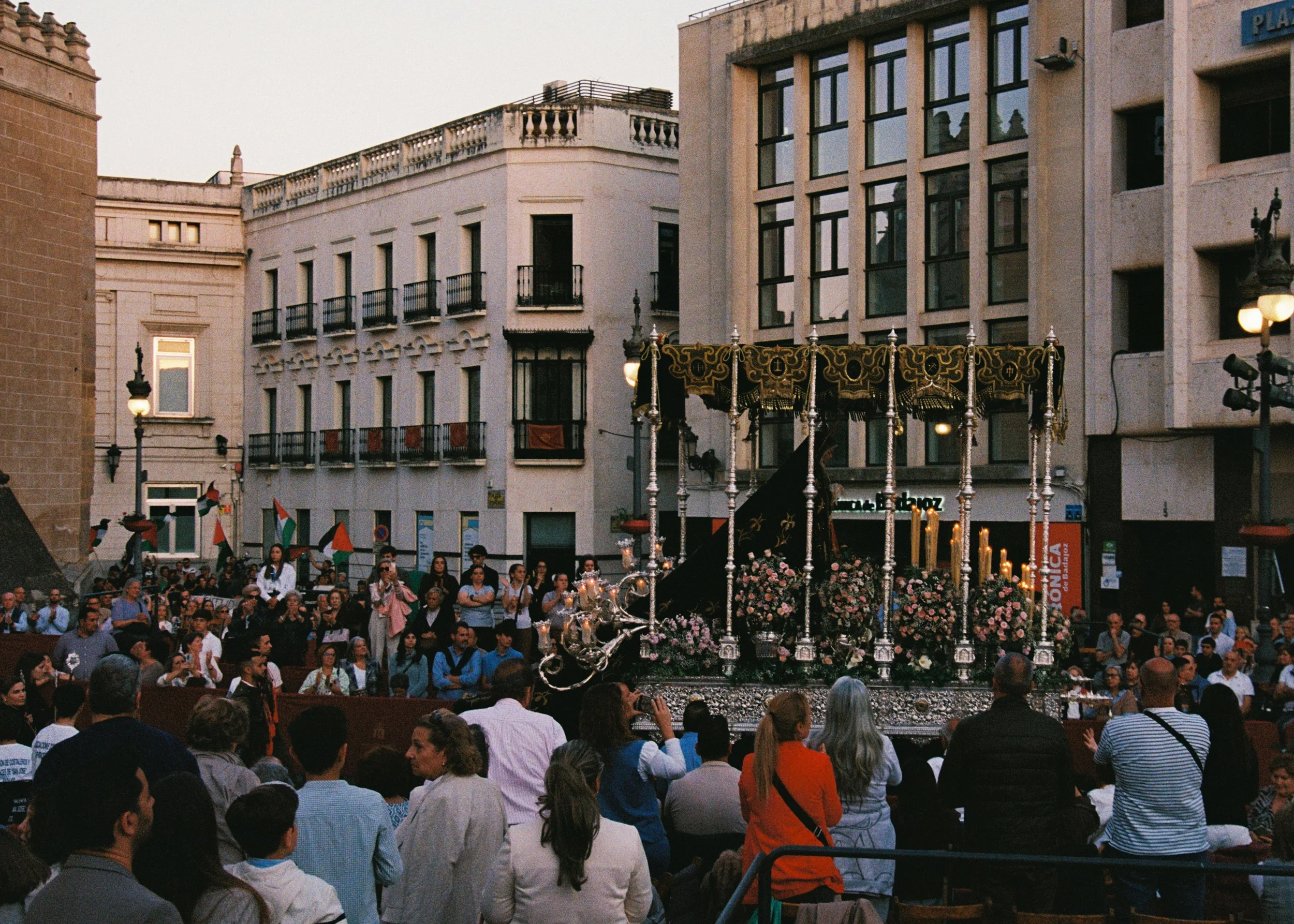 R1-03737-0019.jpg