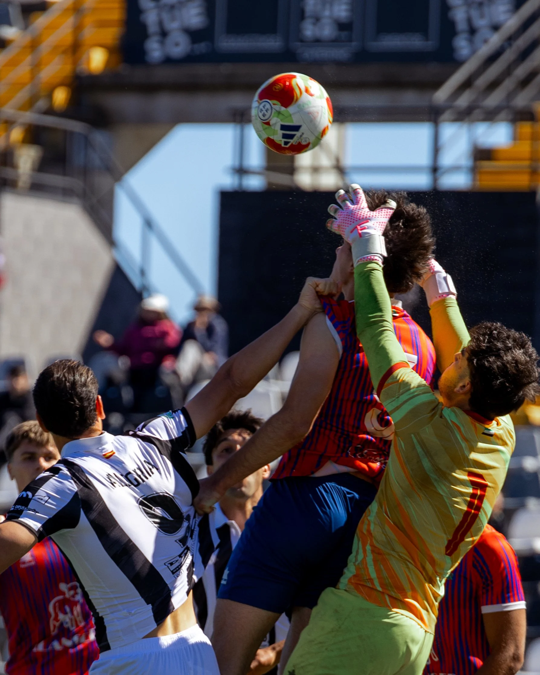 2026_Gran Desfile Carnaval de Badajoz11_@monrovisuals.jpg