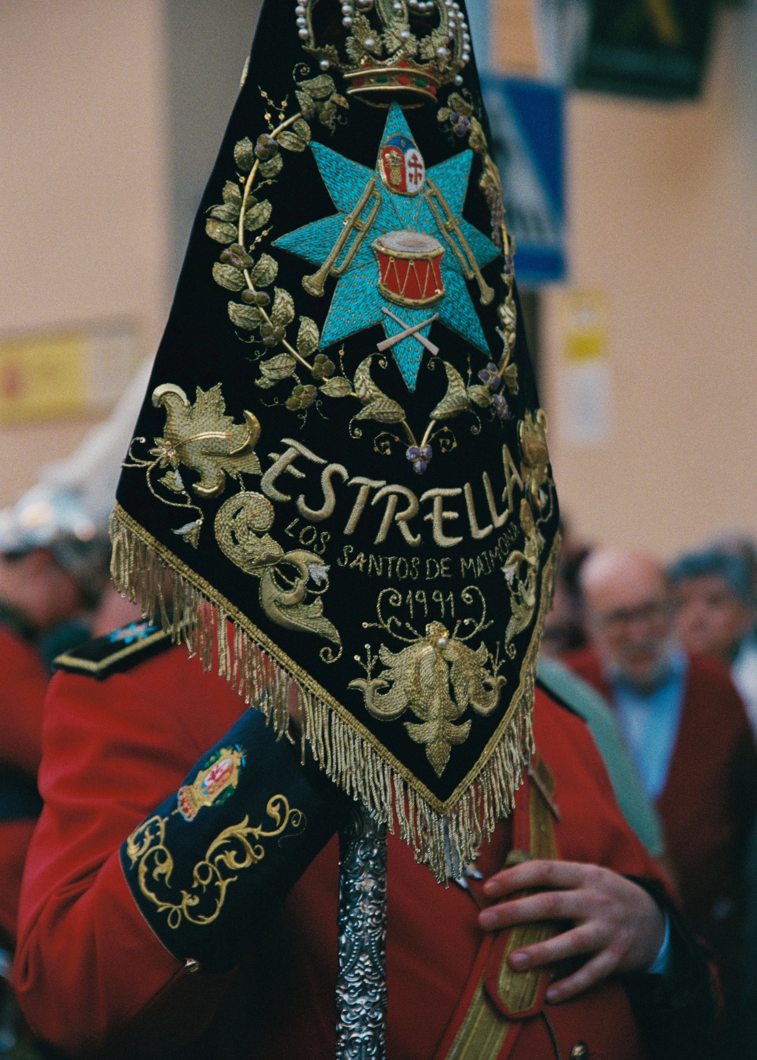 R1-03735-001A.jpg