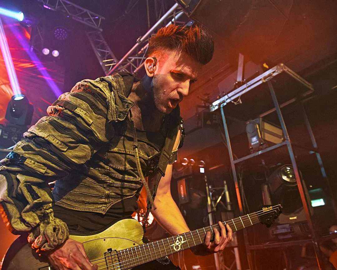 Smash into pieces 11.jpg