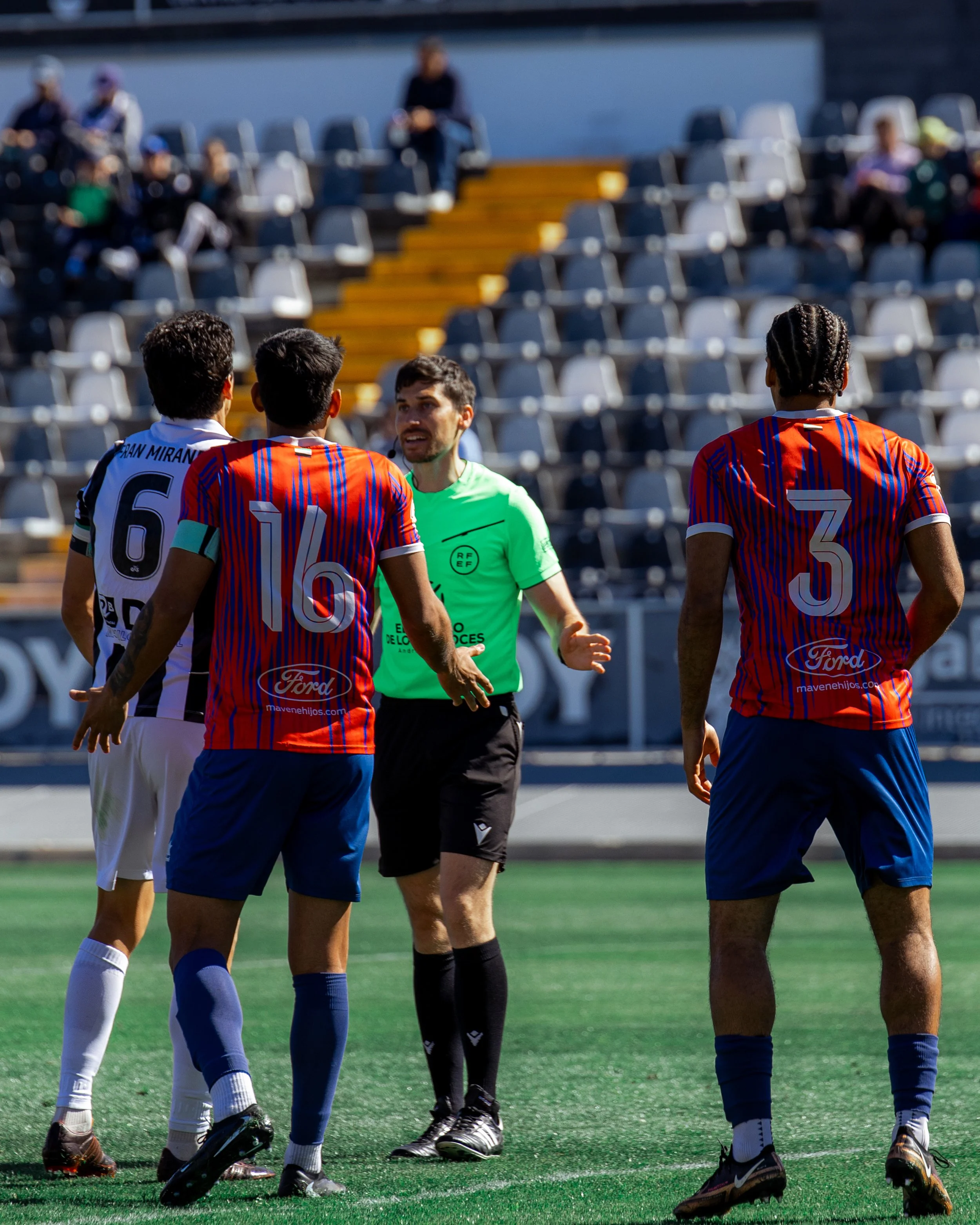 2026_Gran Desfile Carnaval de Badajoz2_@monrovisuals.jpg