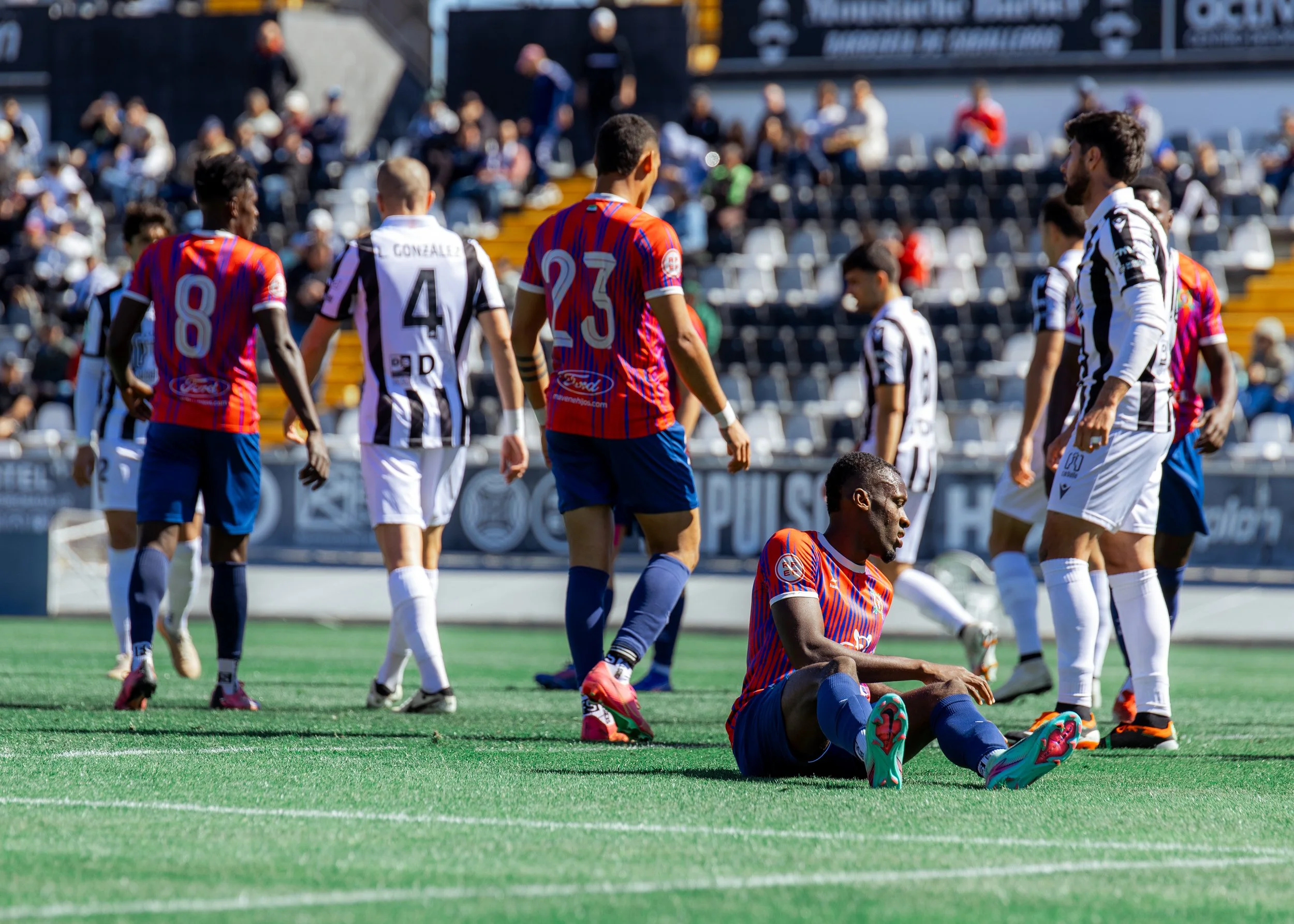 2026_Gran Desfile Carnaval de Badajoz10_@monrovisuals.jpg