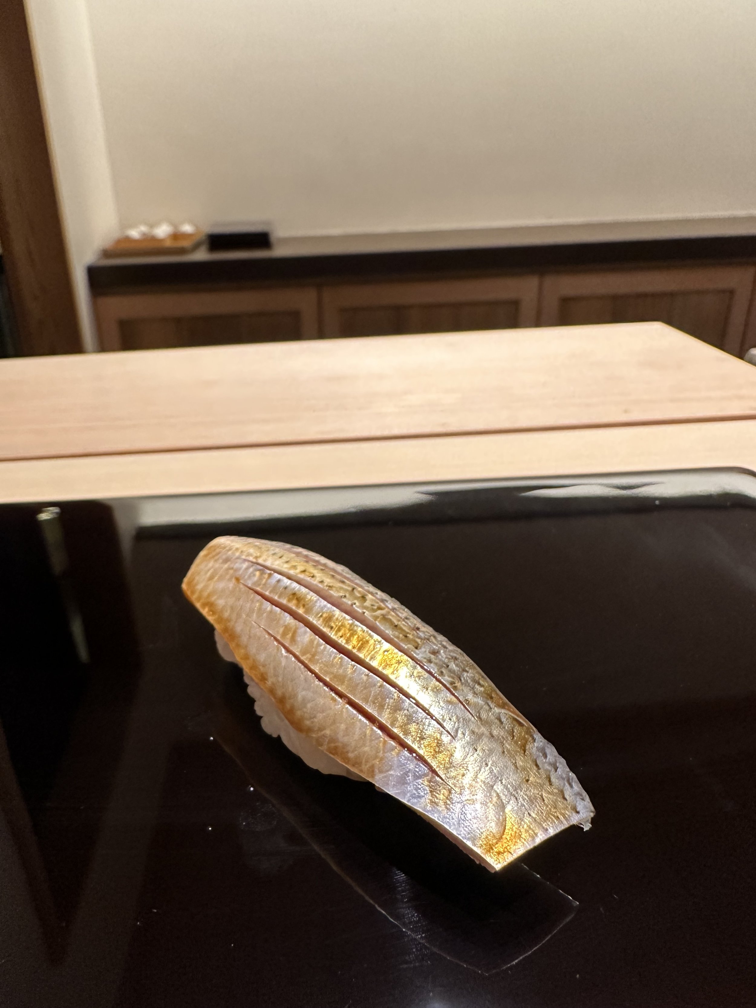Sushi Yuuki Tokyo nigiri Kohada.jpeg