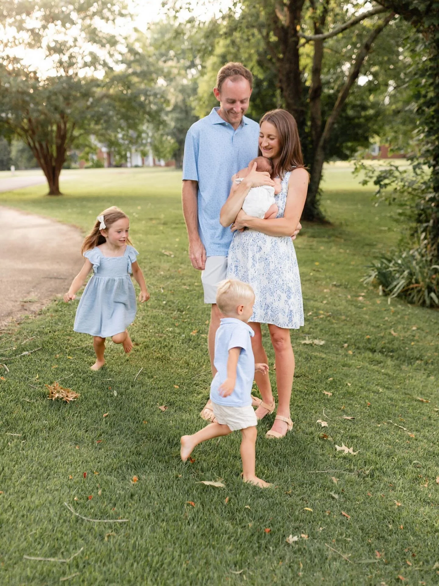 Jackson,TN friends! I am so excited to come do some fall minis for y&rsquo;all on October 18th! This year is going to be a little EXTRA special. $100 from each session will go to the Ingalls family. IF you don&rsquo;t know Aaron and Kathleen, they ar