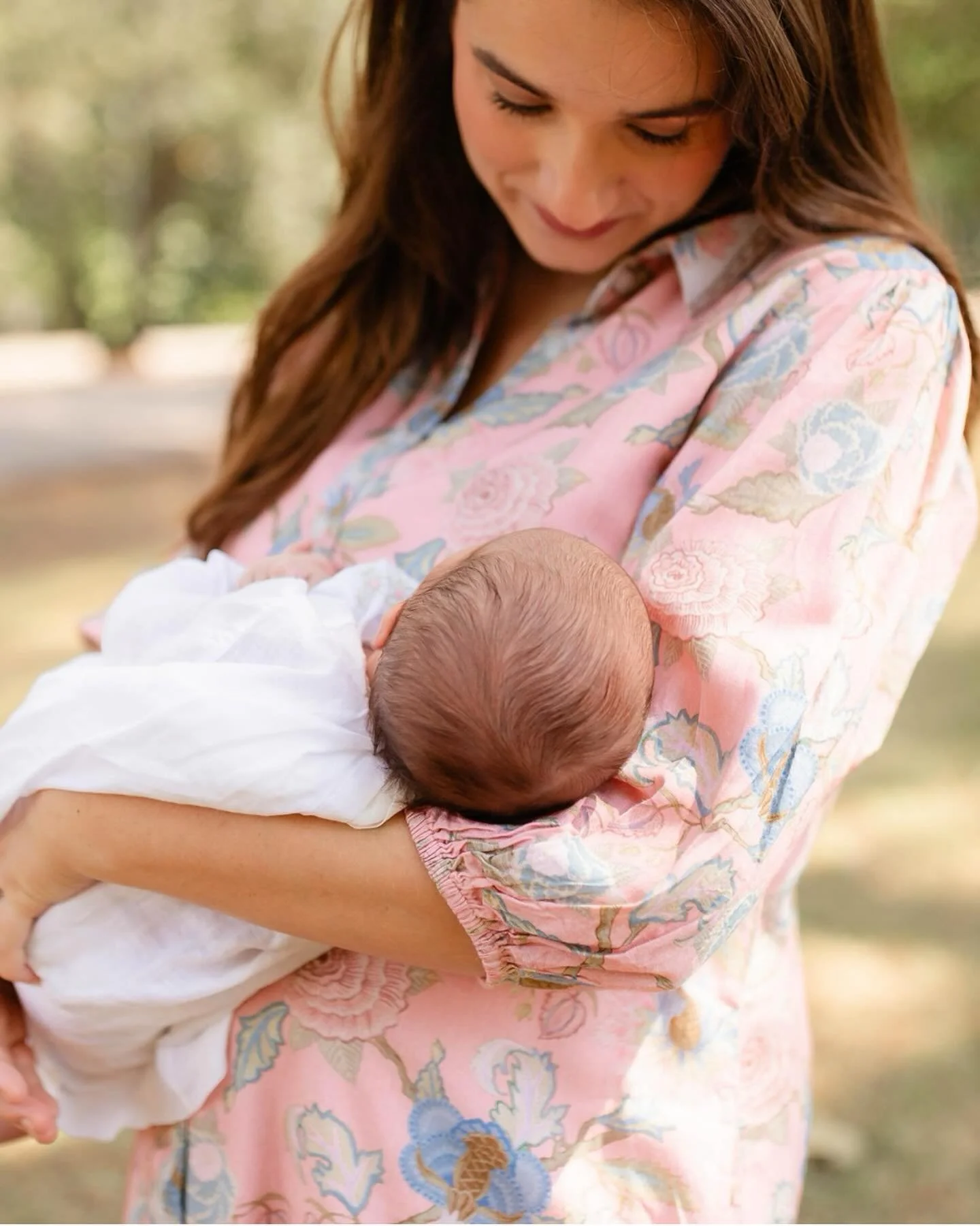 When you love a newborn gallery so much you have the HARDEST time picking which photos to share&hellip;😍😍😍 I&rsquo;m so happy for this sweet family of FOUR!