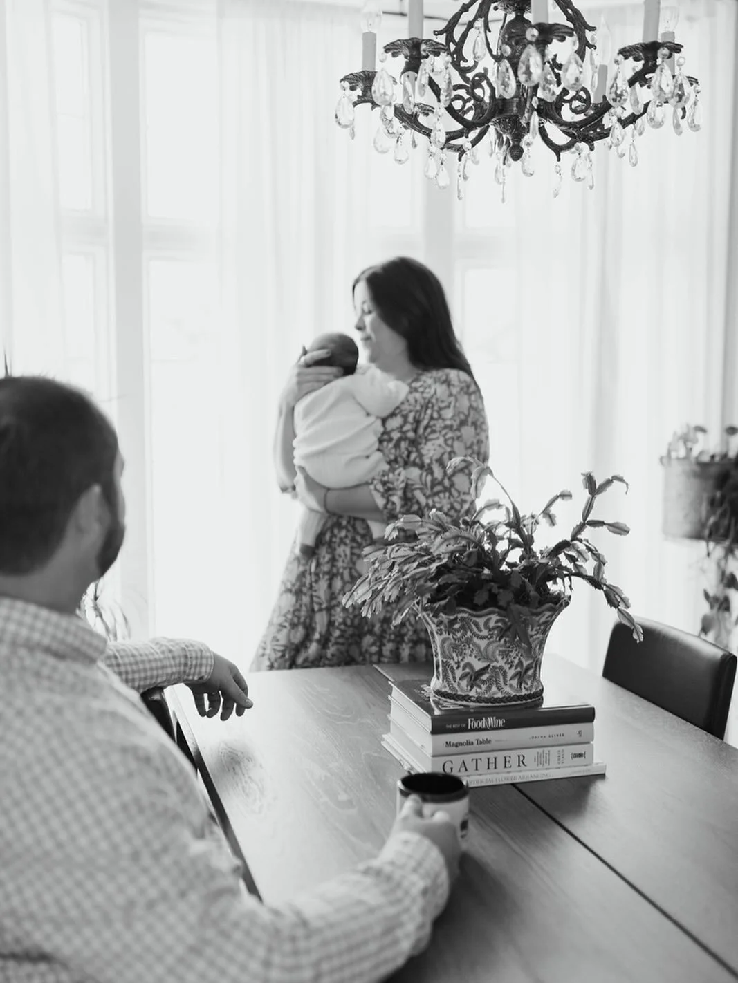 Another sweet moment from a recent newborn session☺️