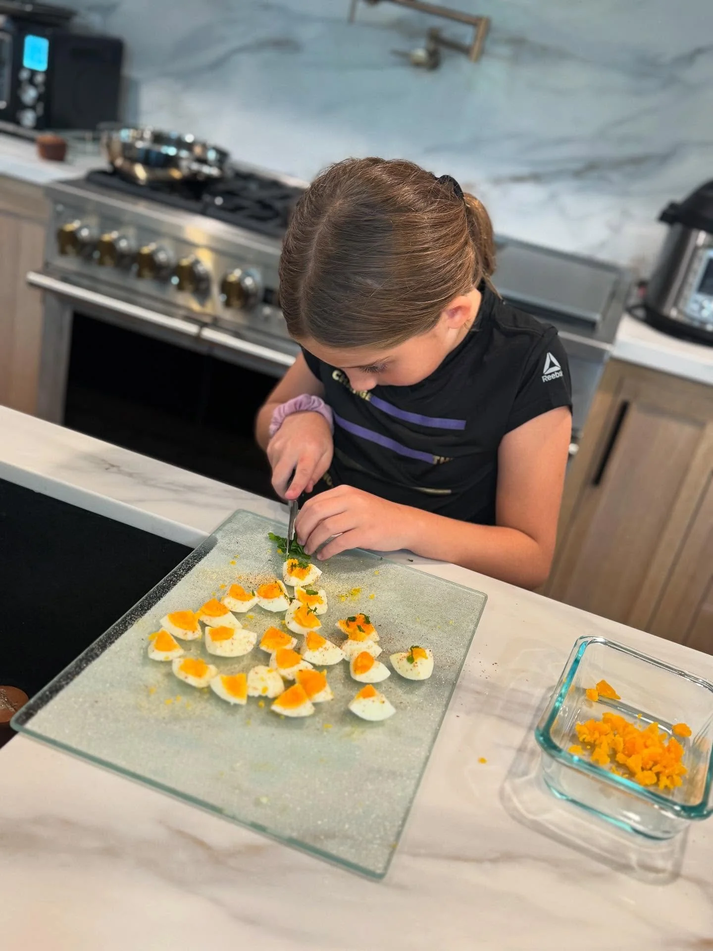 If you want to get your kiddos to eat more healthy foods, get them in the kitchen and let them experiment!  Challenge them to make one of their favorite foods and get creative with adding at least one plant point to it!  Hard boiled eggs with fresh p