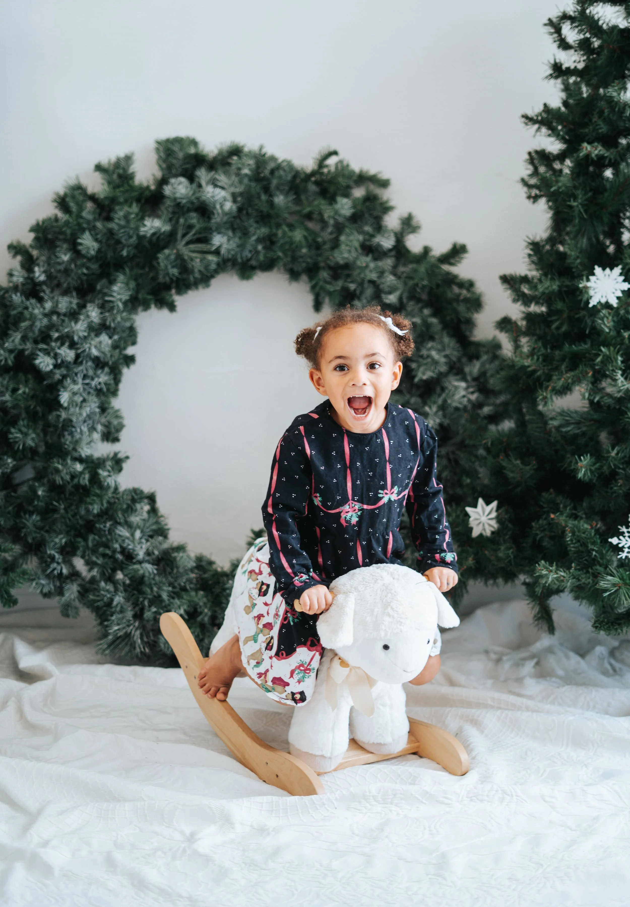 Christmas 903 Studio 2025-01372.jpg