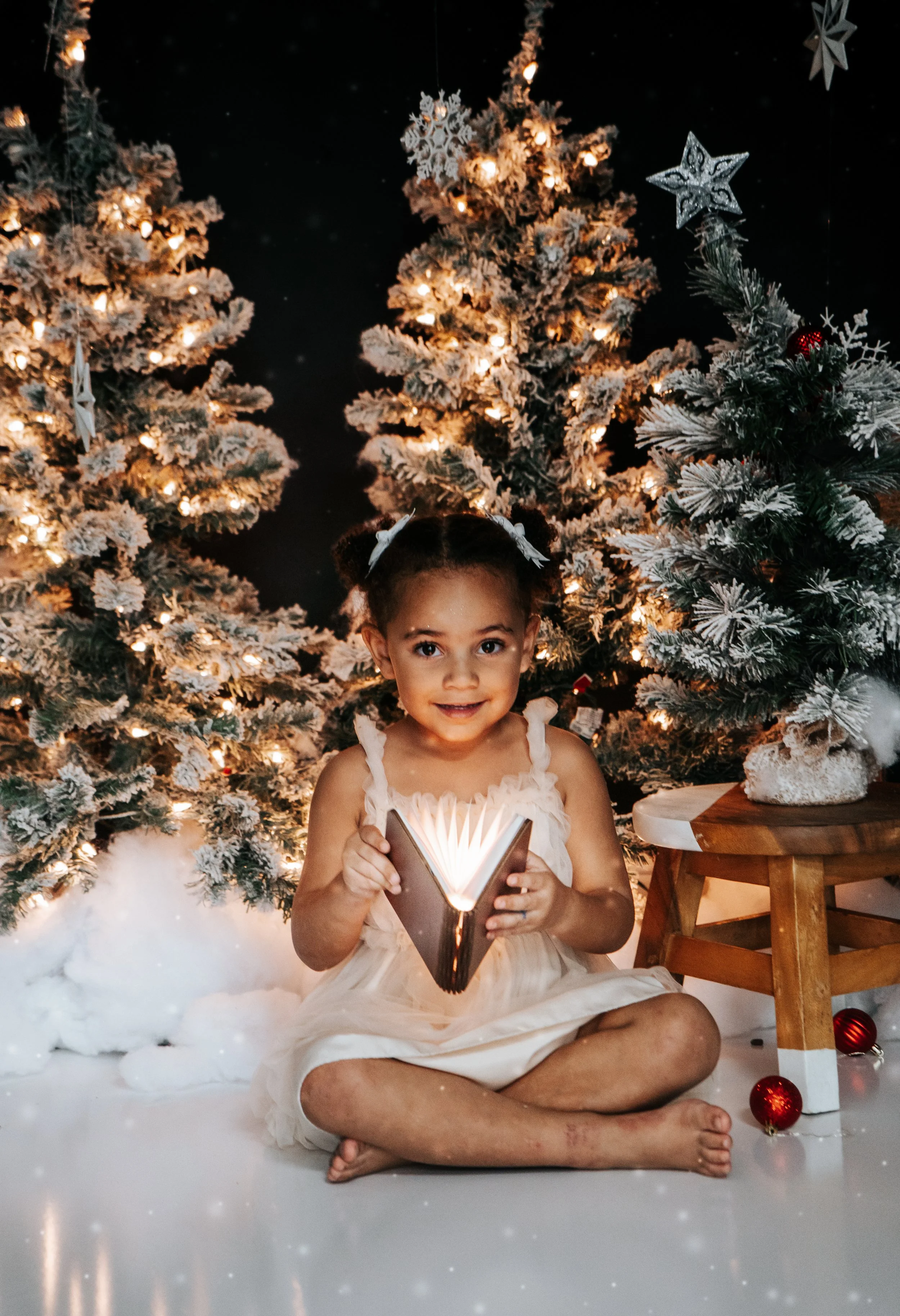 Christmas 903 Studio 2025-00981.jpg