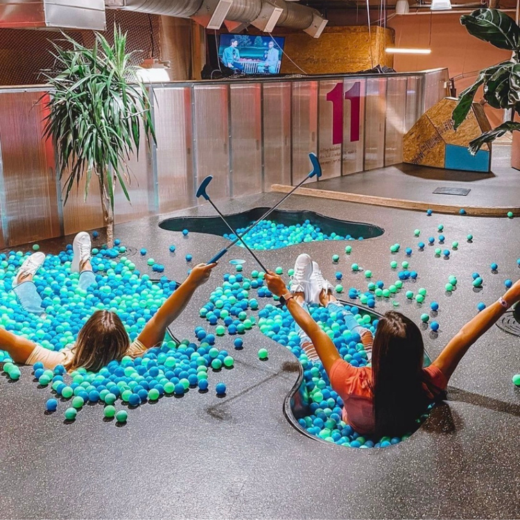 Meet, Mingle and Mini Golf