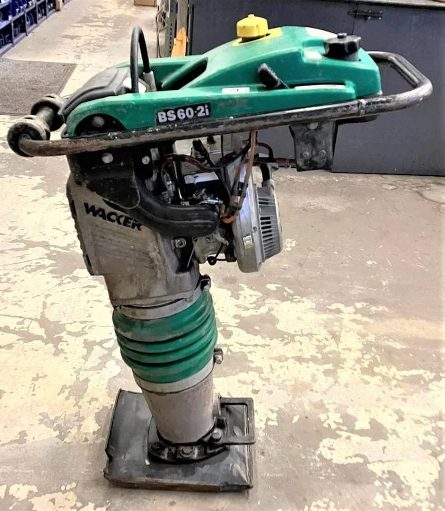 Wacker flat head jack hammer 