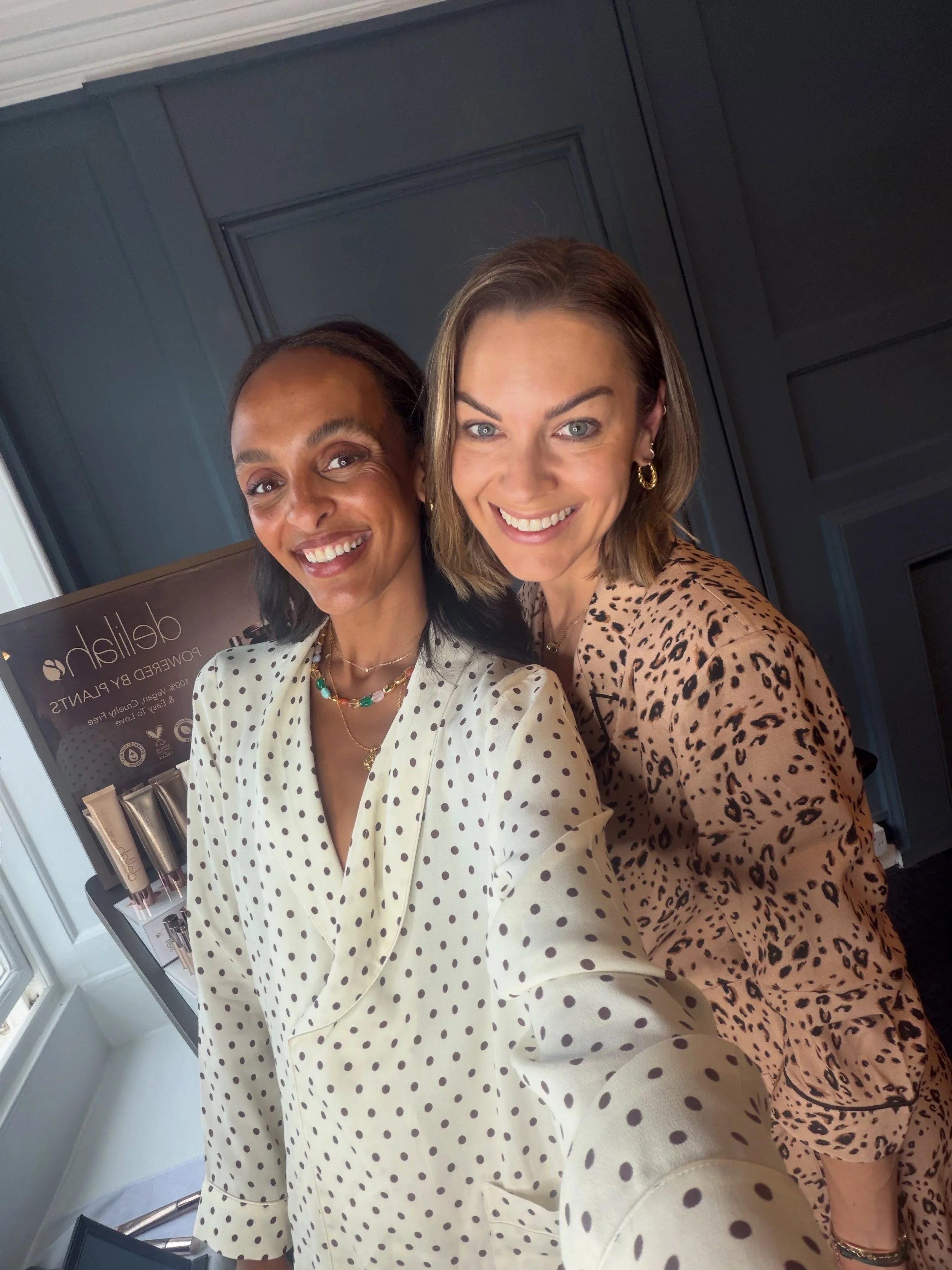 last week we held our third @morethanmumco event 🥹 this time we were delighted to be working with @delilahcosmetics who put on a gorgeous makeup masterclass for our guests 💞

like both of us, many of the women who attended find makeup tricky so it 
