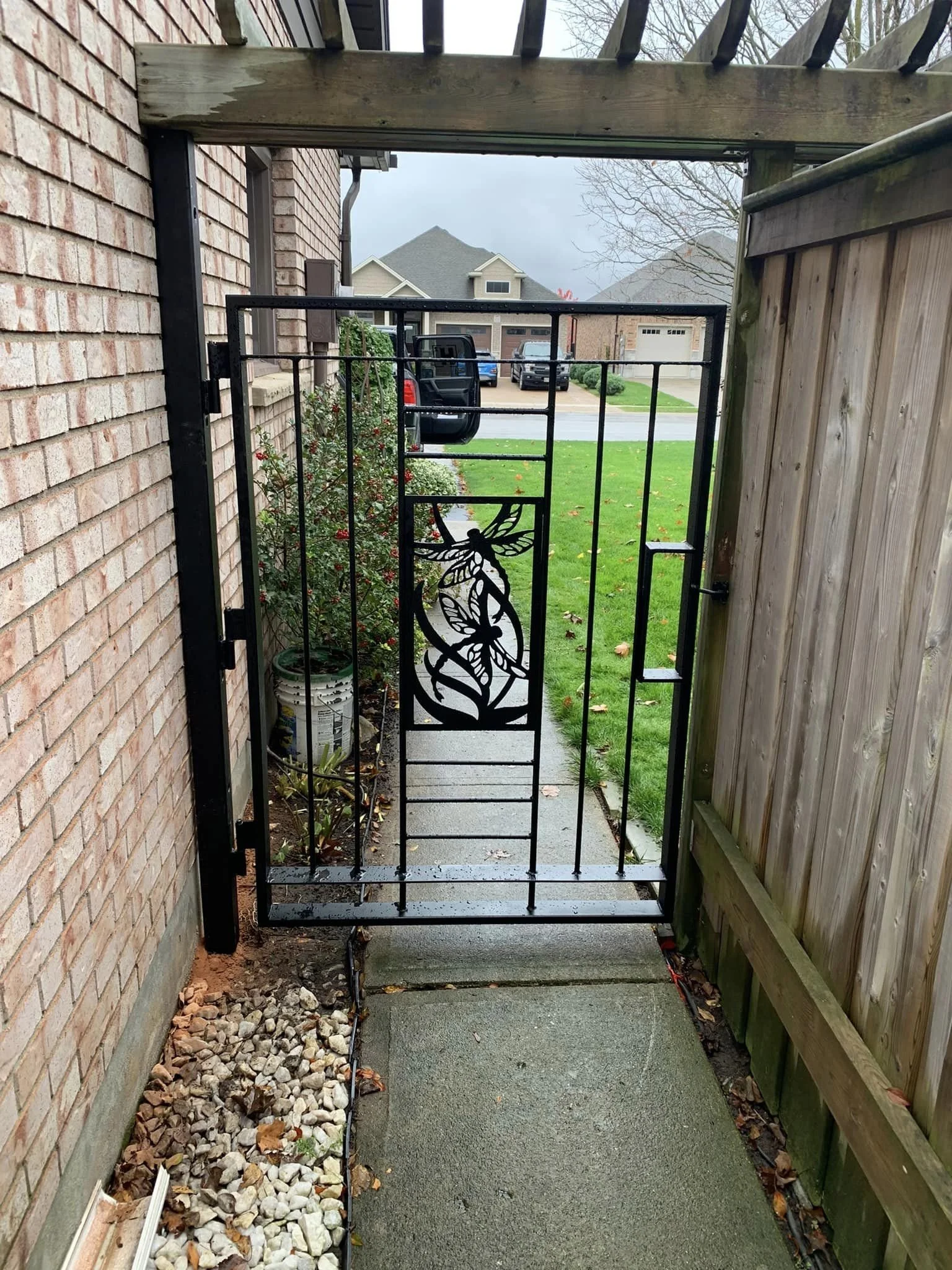 gate.jpg