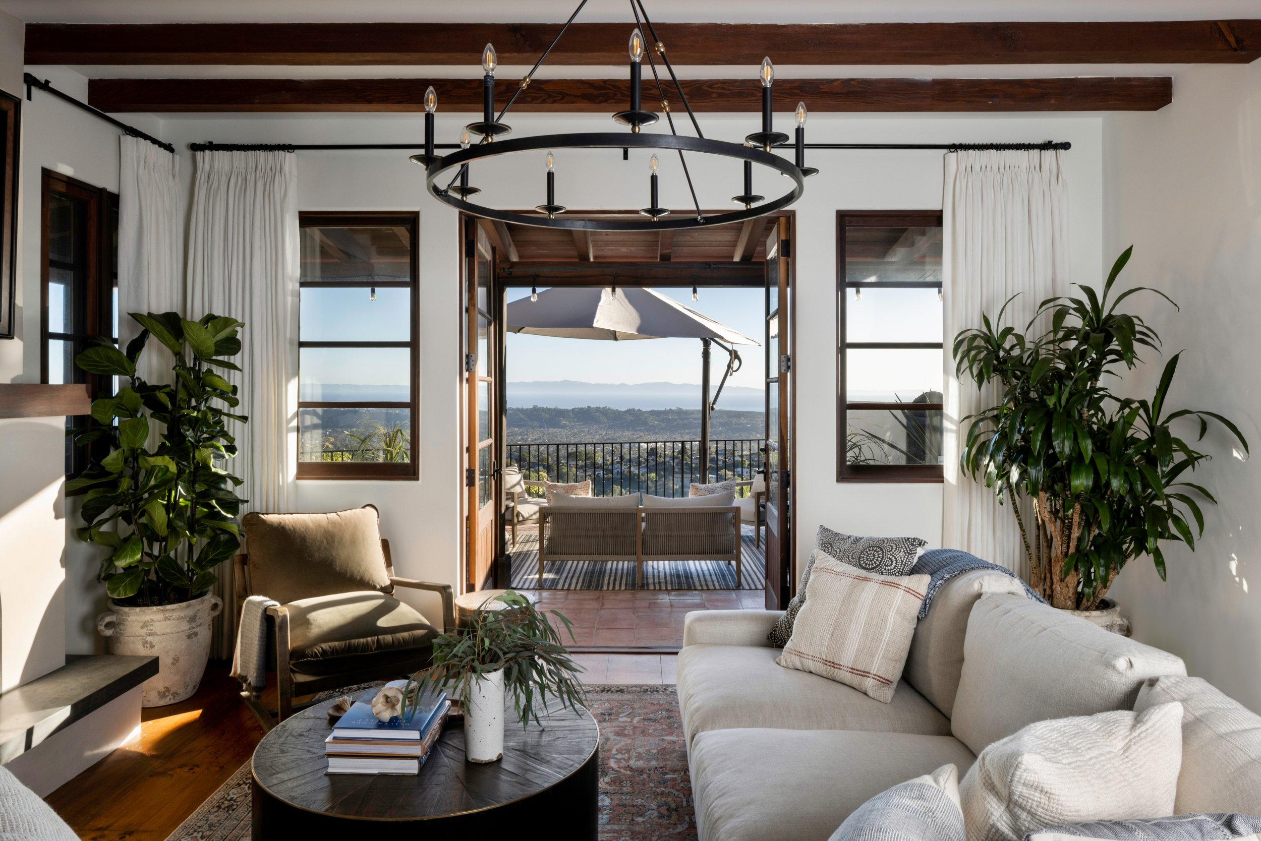 MollyRosePhoto-Feb-2022-DMAR Interiors-Panorama-674-Edit.jpeg