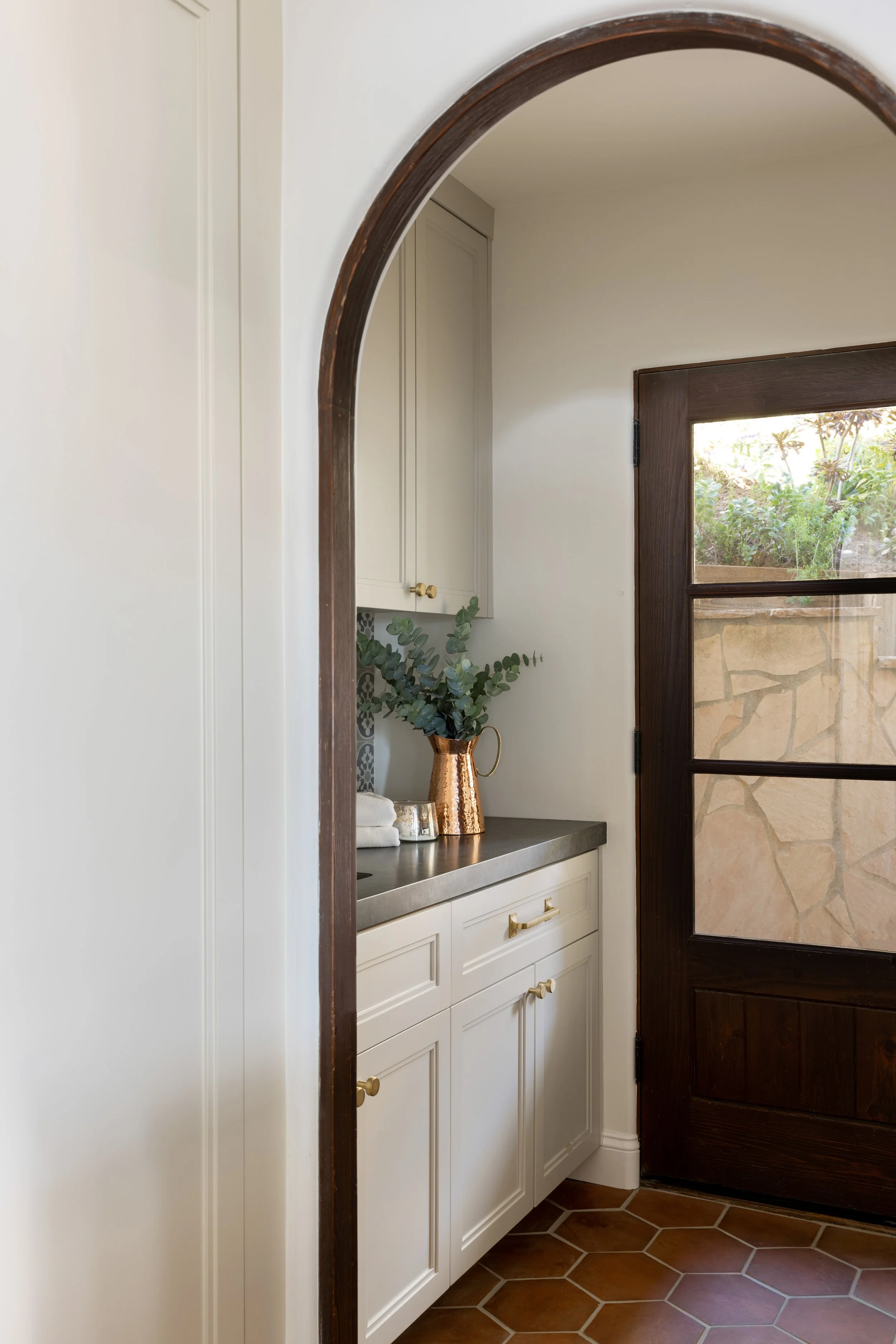 MollyRosePhoto-Feb-2022-DMAR Interiors-Panorama-520-Edit.jpeg