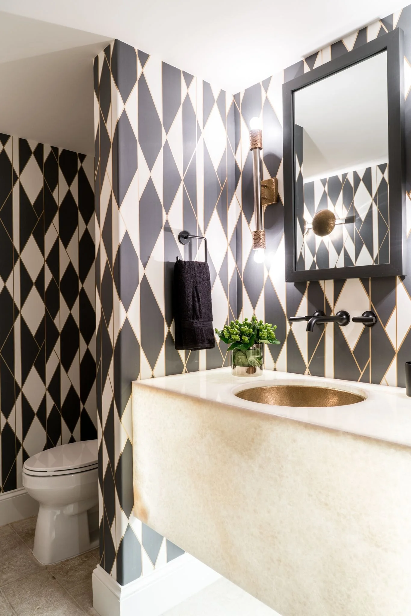 j2QorgDg - Copy.jpeg