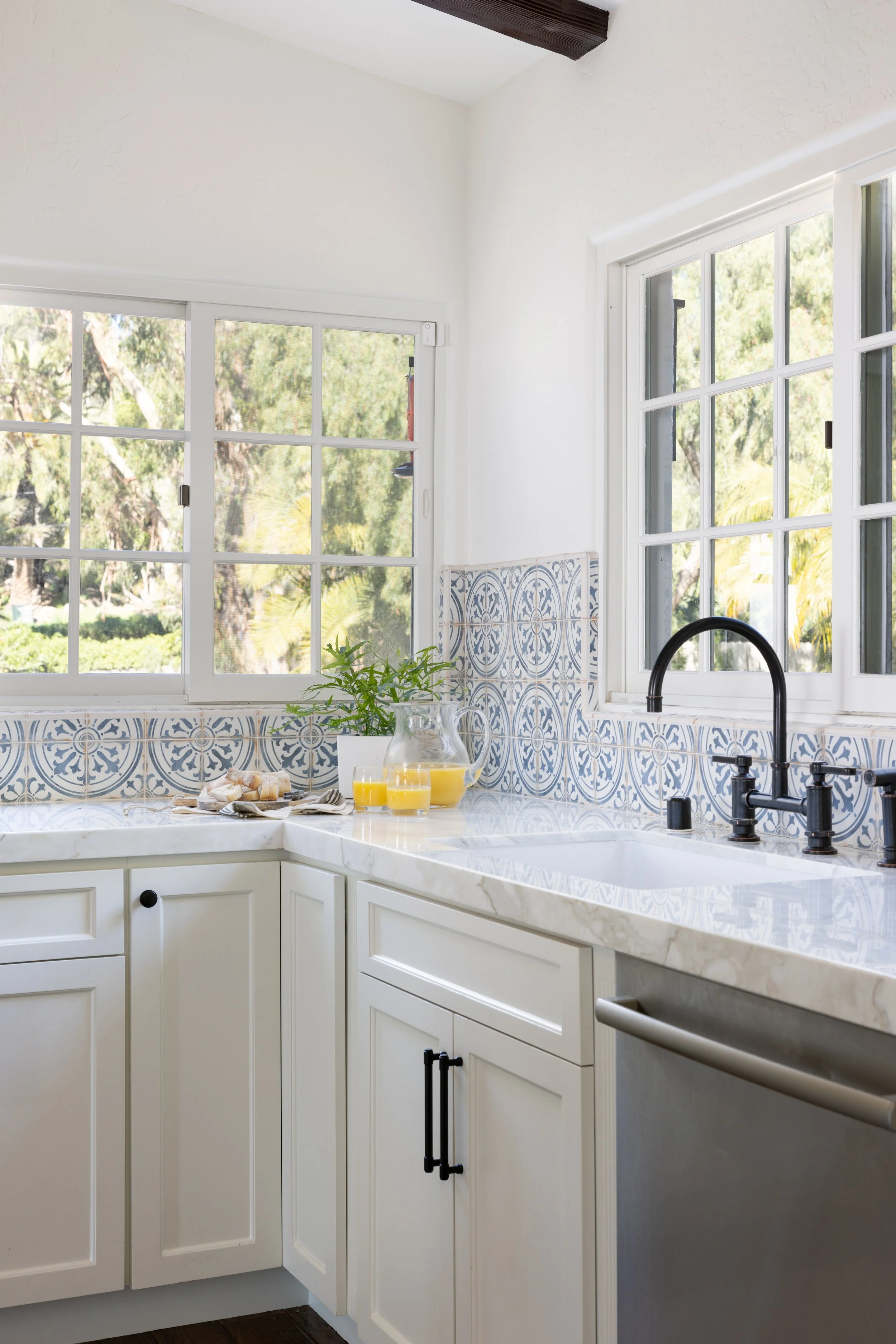 MollyRosePhoto-Feb-2022-DMAR Interiors-CalleHermoso-062.jpeg